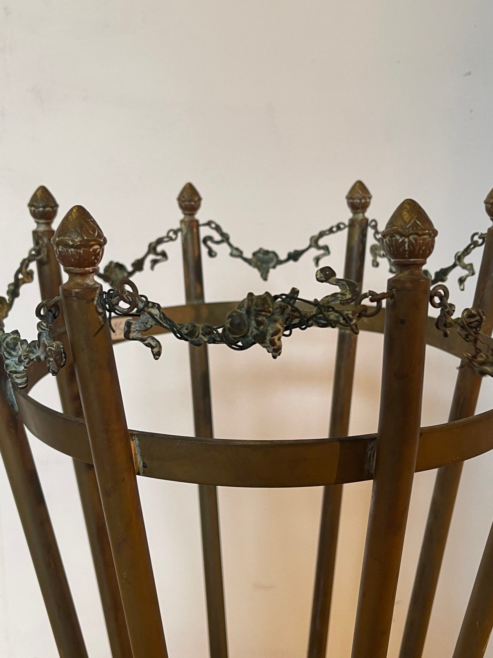 Portavaso Vintage in Ferro Battuto – Stile Liberty