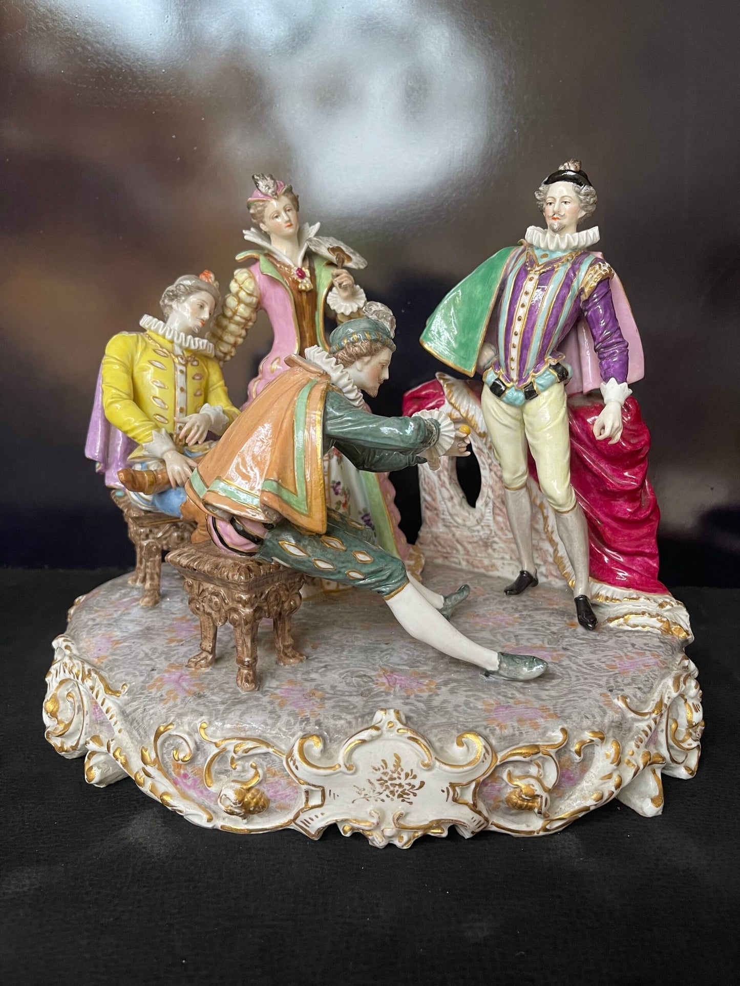 Statuetta in Porcellana Meissen – Scena Galante Rococò