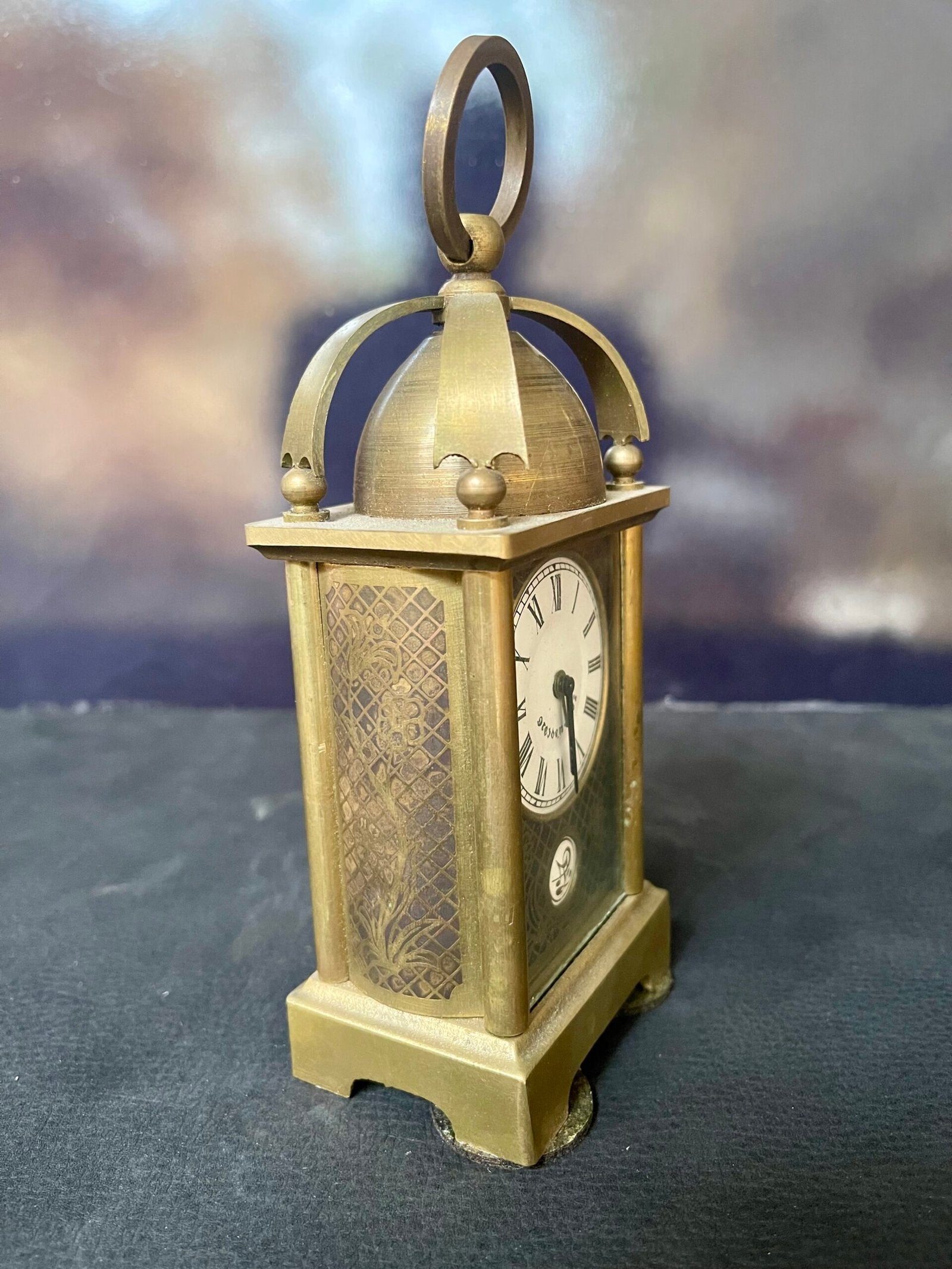 Orologio da tavolo in stile Liberty