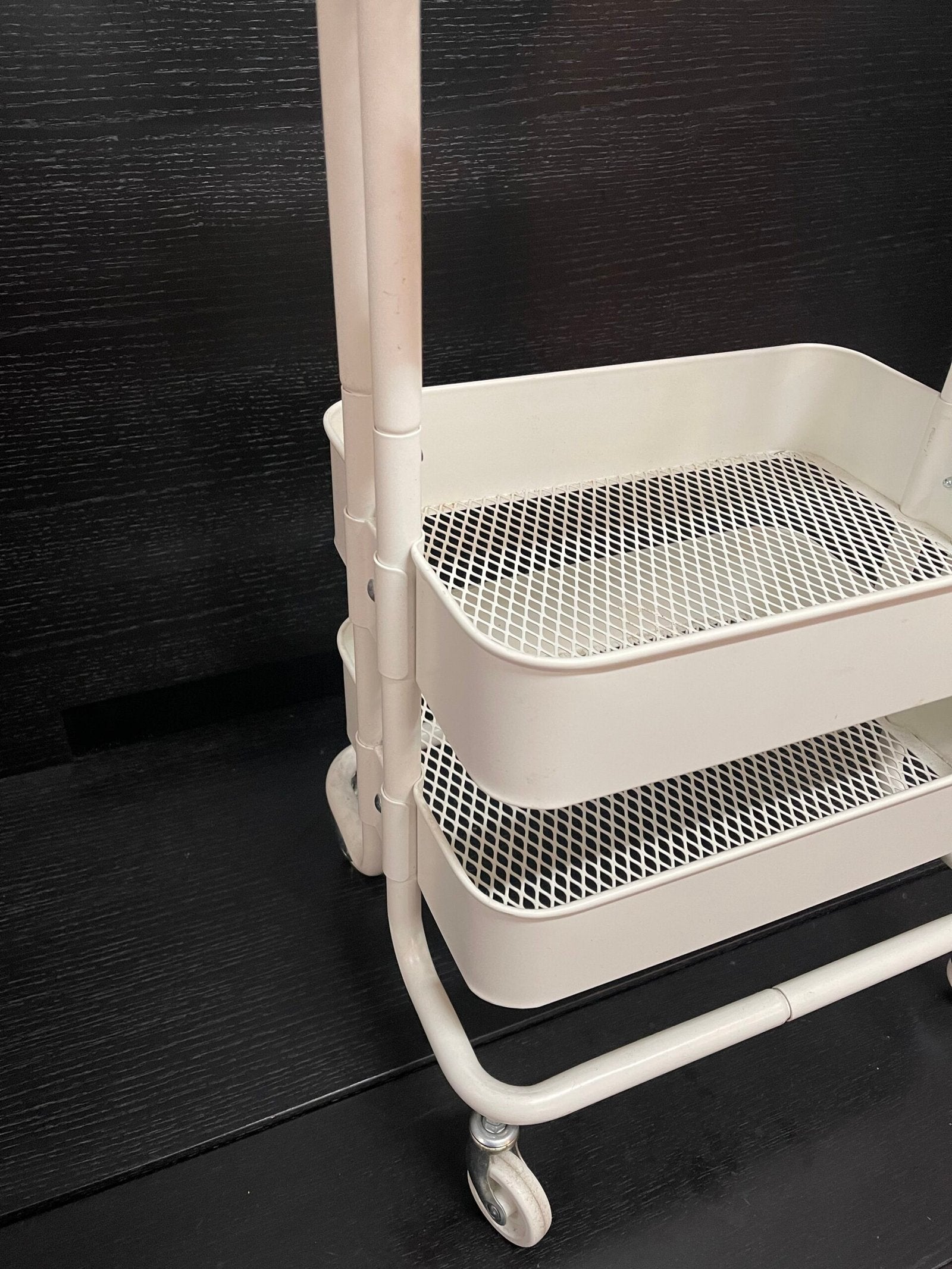 Carrello portaoggetti bianco