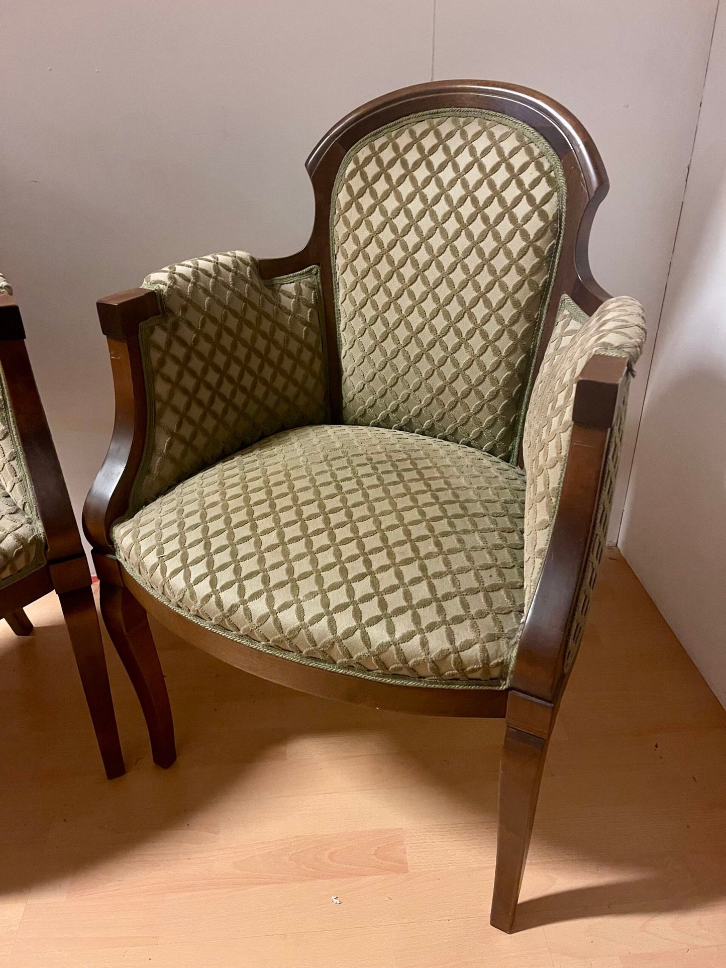 Coppia di poltroncine eleganti in stile classico Luigi Filippo