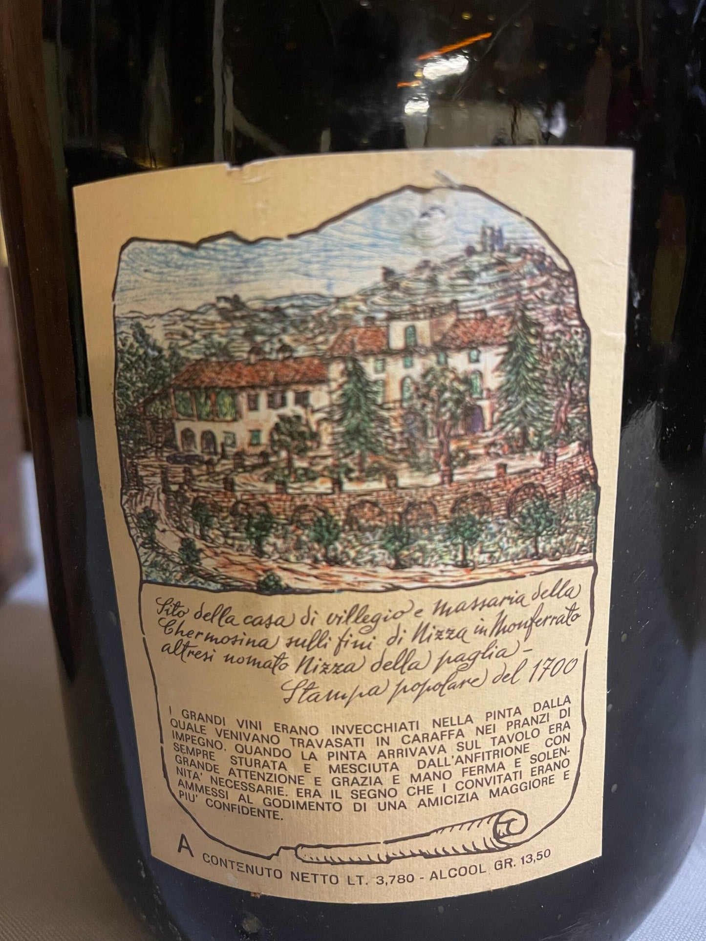 Bottiglia di Vino Barbaresco d’Epoca con Cassa Originale