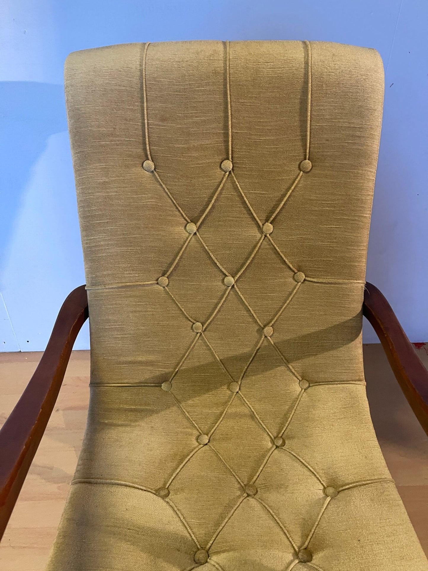 Confortevole sedia a dondolo vintage