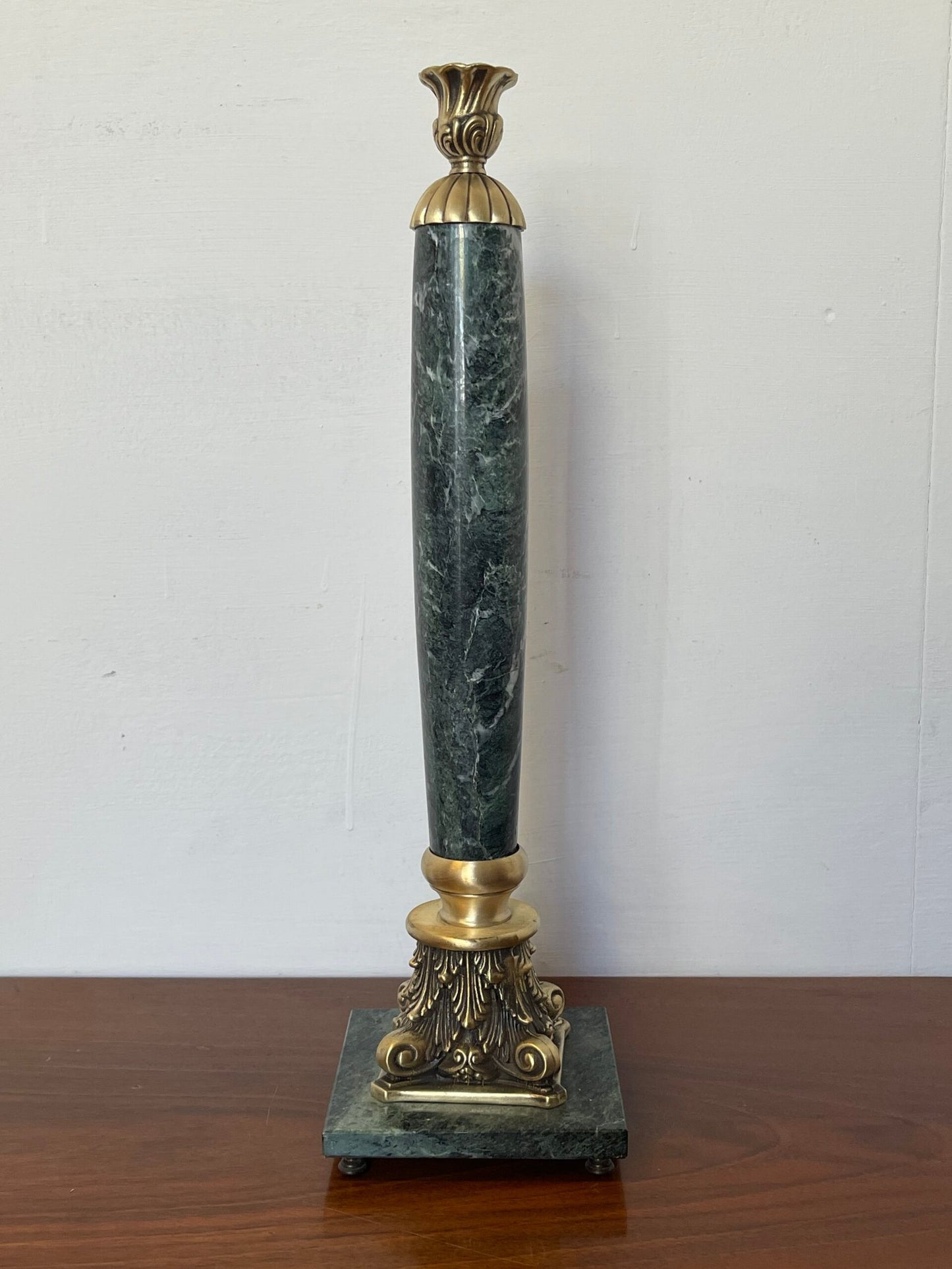 Elegante Candeliere Italiano in Marmo Verde e Bronzo, anni 90