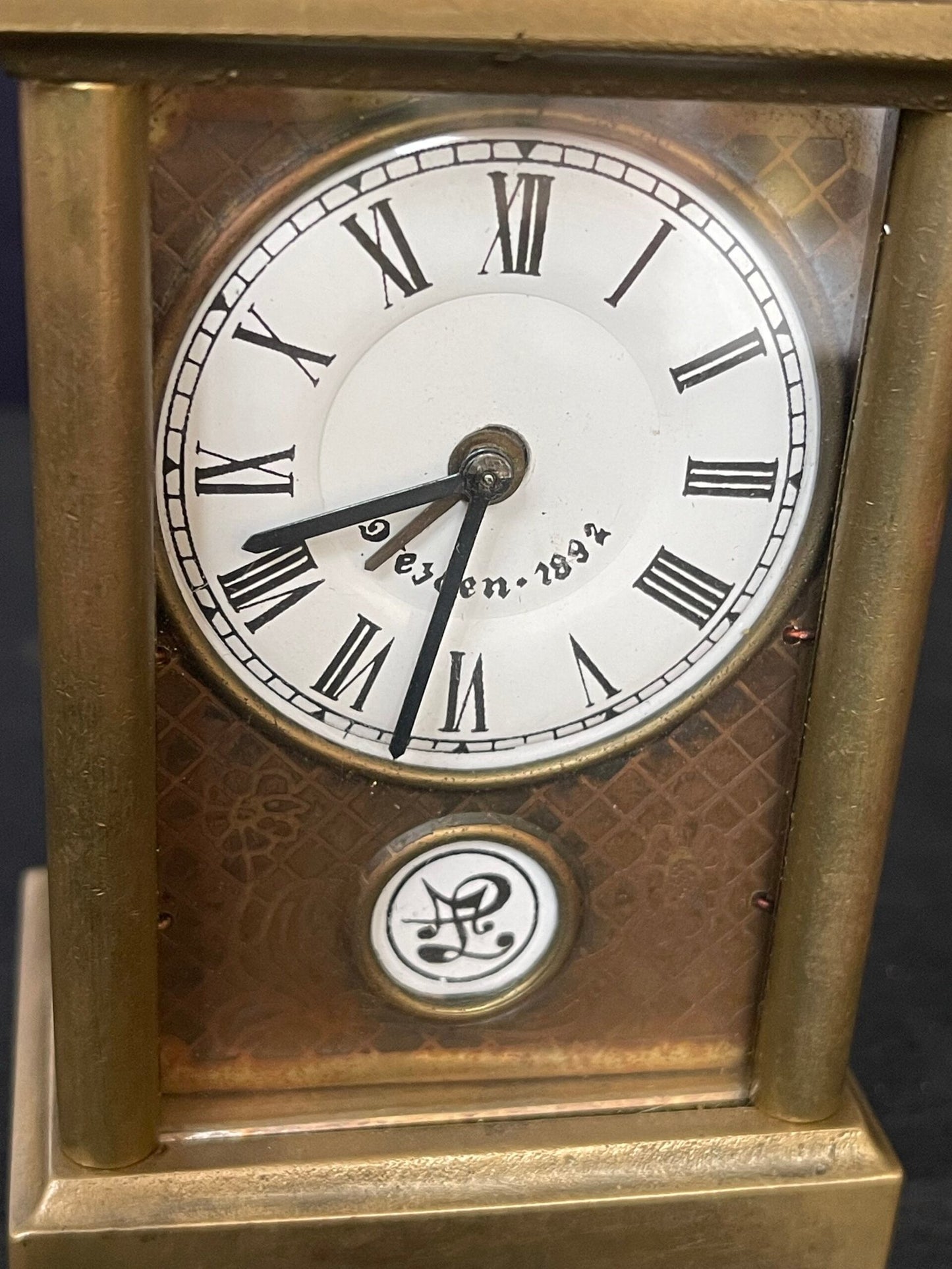 Orologio da tavolo in stile Liberty