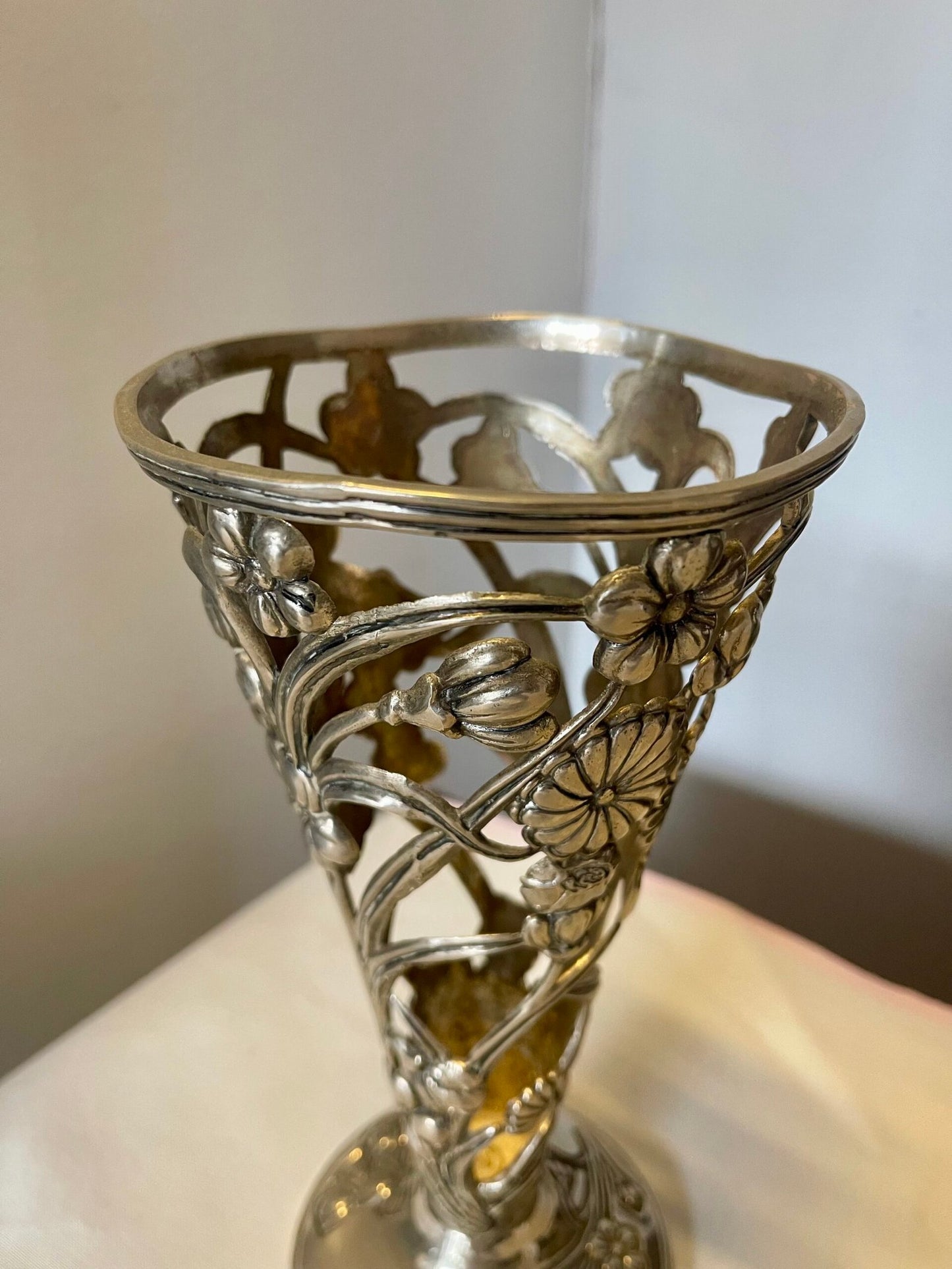 Portafiori/Vaso a gabbia in stile Liberty