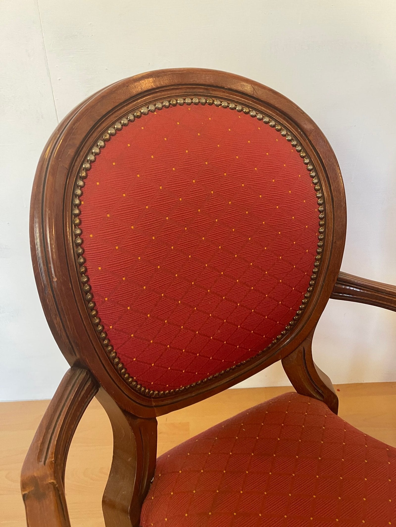 Colonnina d'appoggio vintage in legno massello