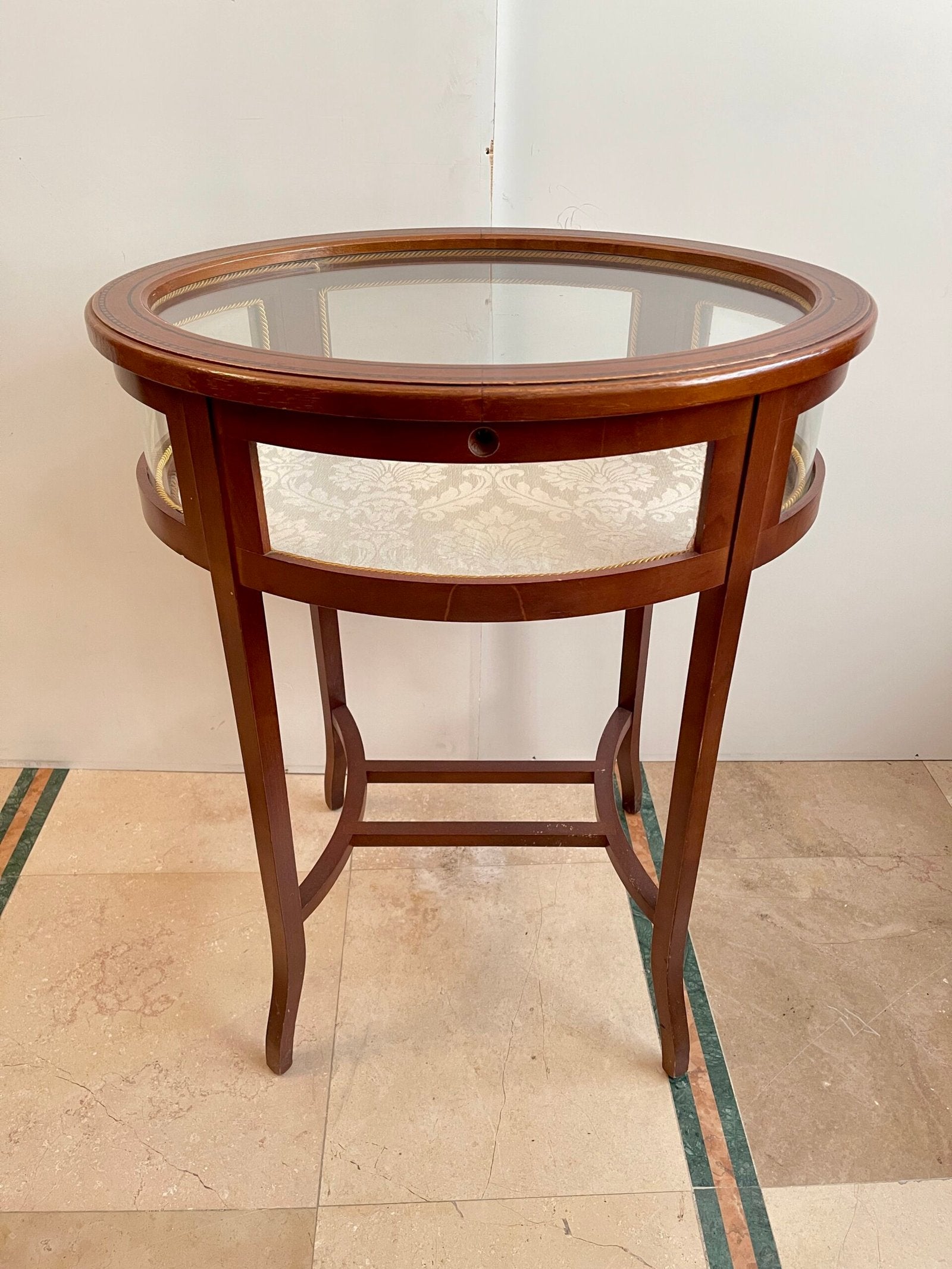 Tavolino vetrina da esposizione – Stile classico elegante