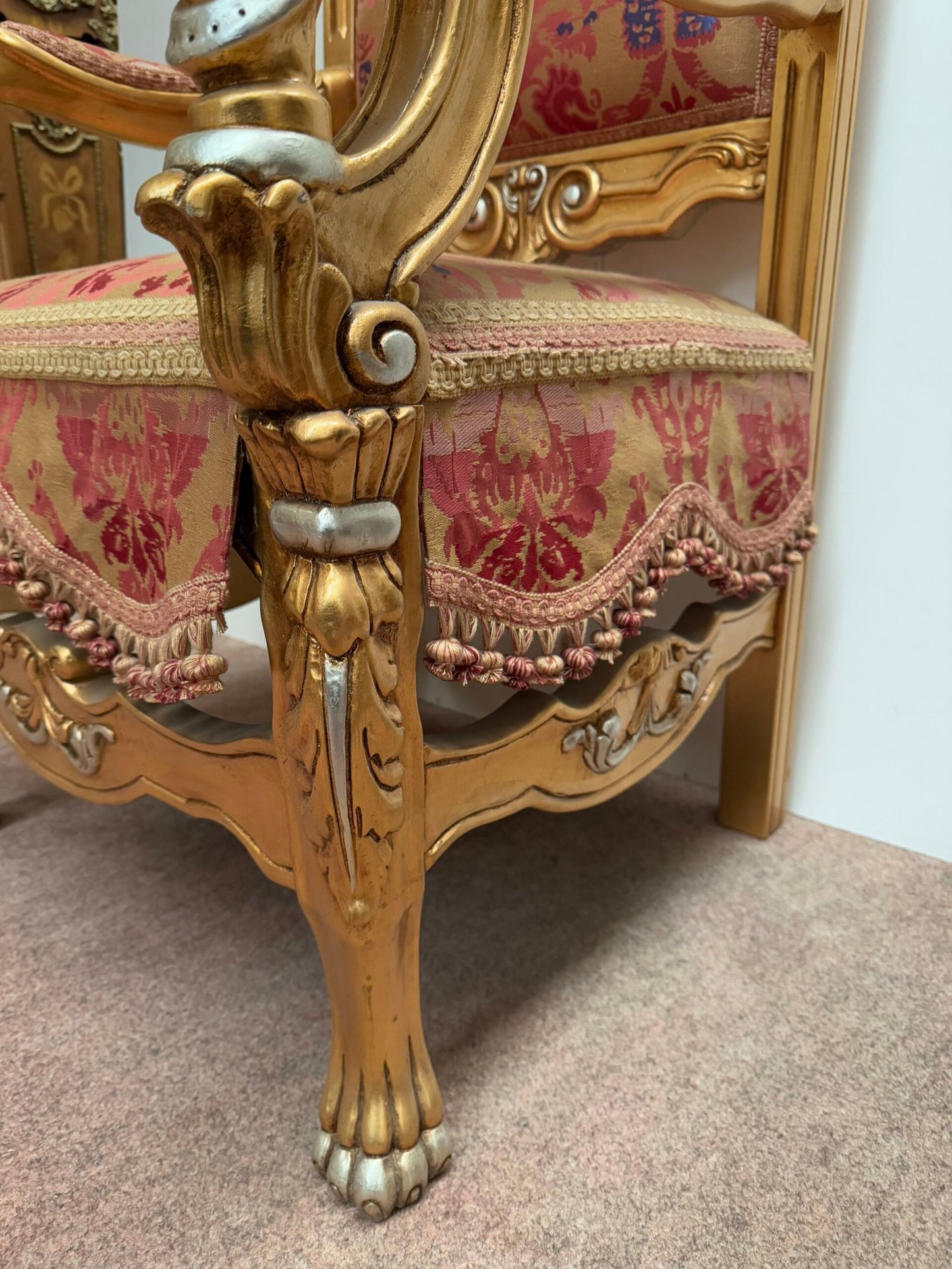 Poltrona Regale "Leone Rampante"