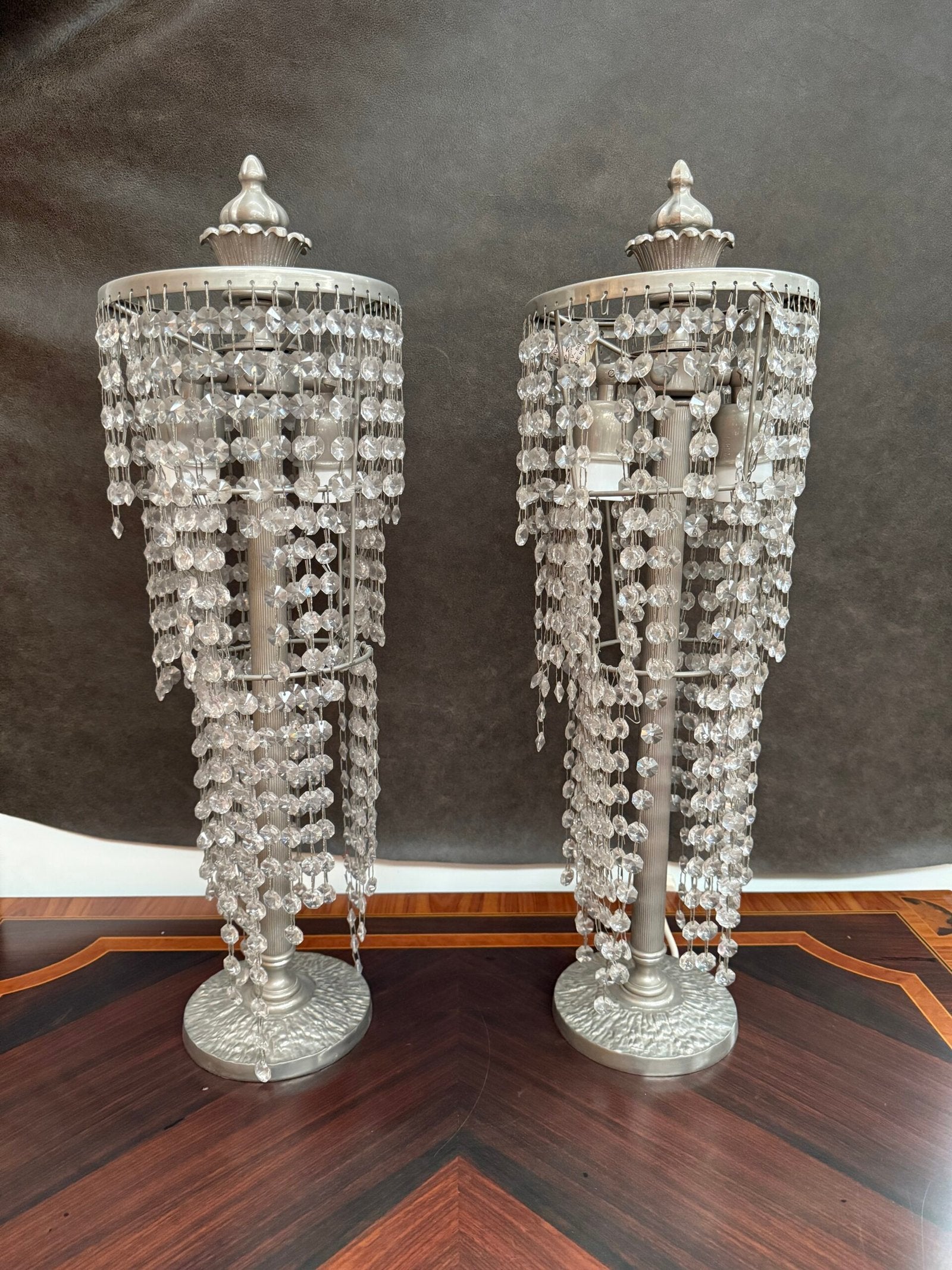 La lampadari elegante in stile classico italiano anni 80