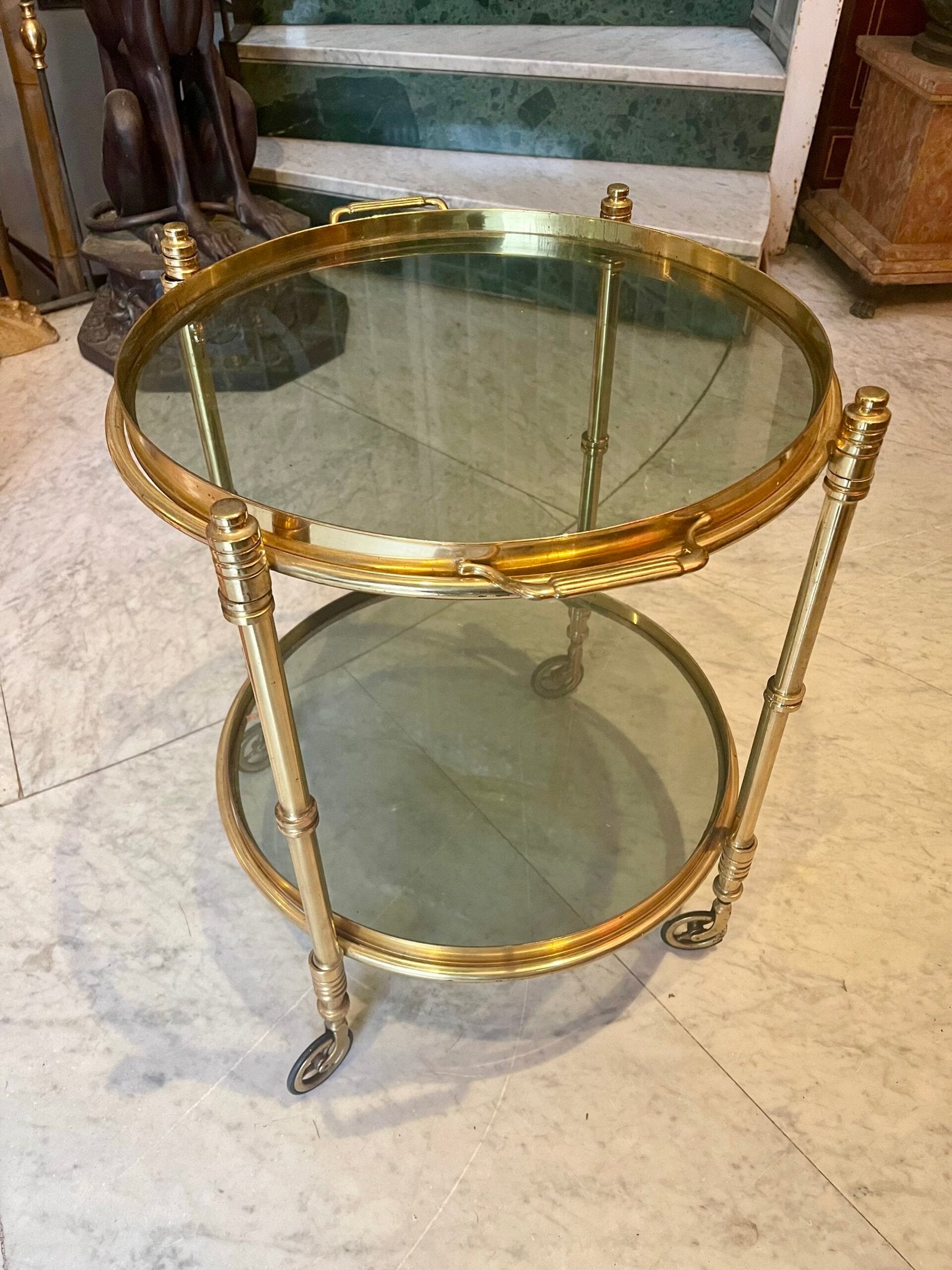 Carrello Bar/Portavivande Hollywood Regency in Ottone e Vetro Fumé