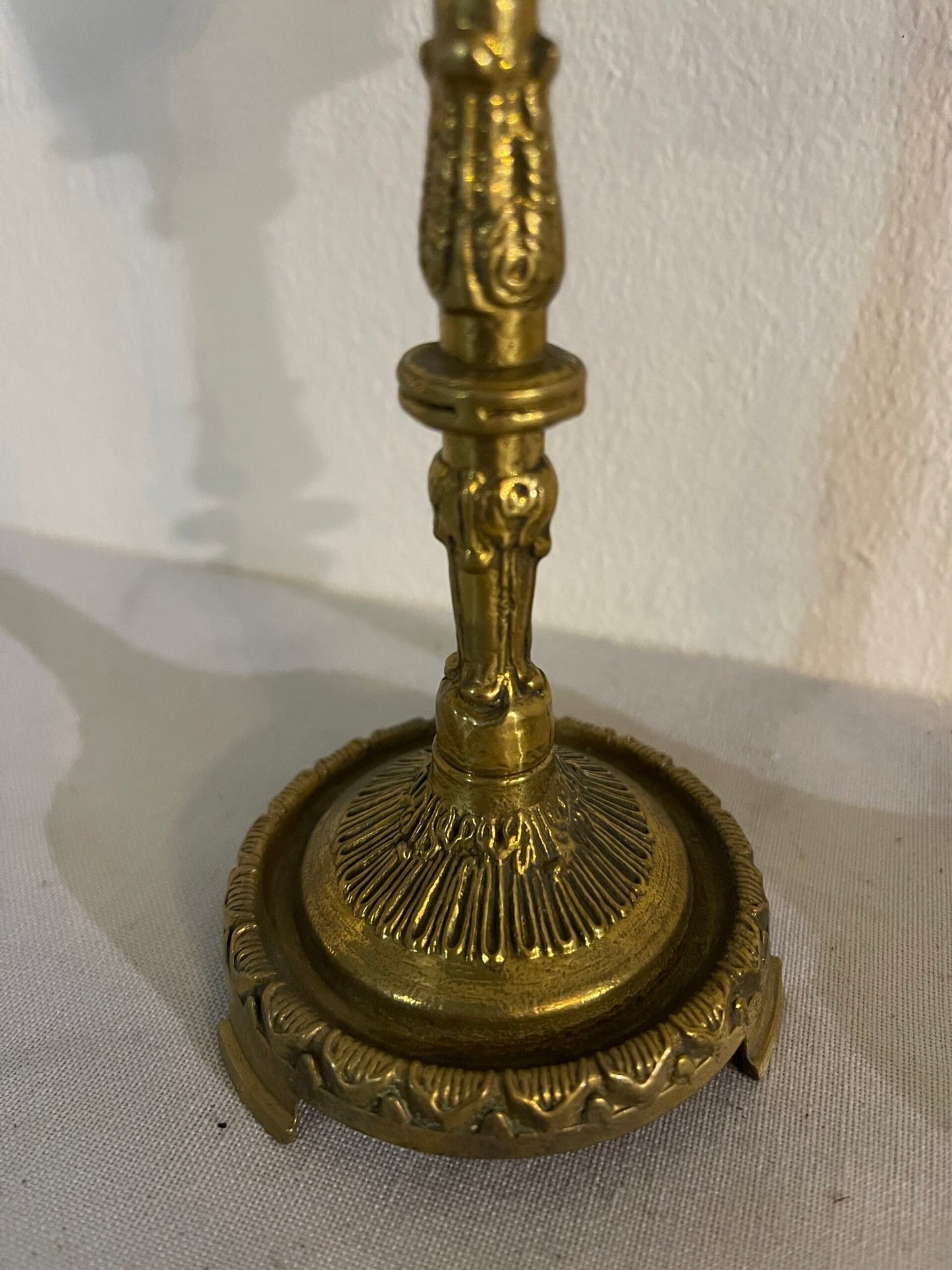 Coppia di Candelieri Antichi in Bronzo Dorato - Stile Neoclassico