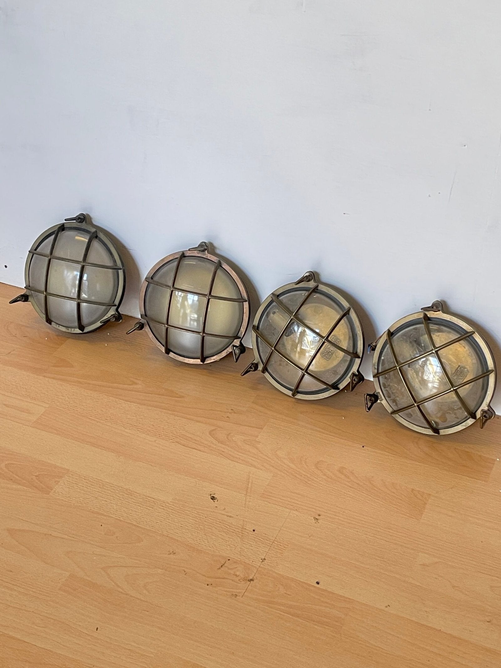 Set di 4 Lamp Industriali vintage con Gabbia