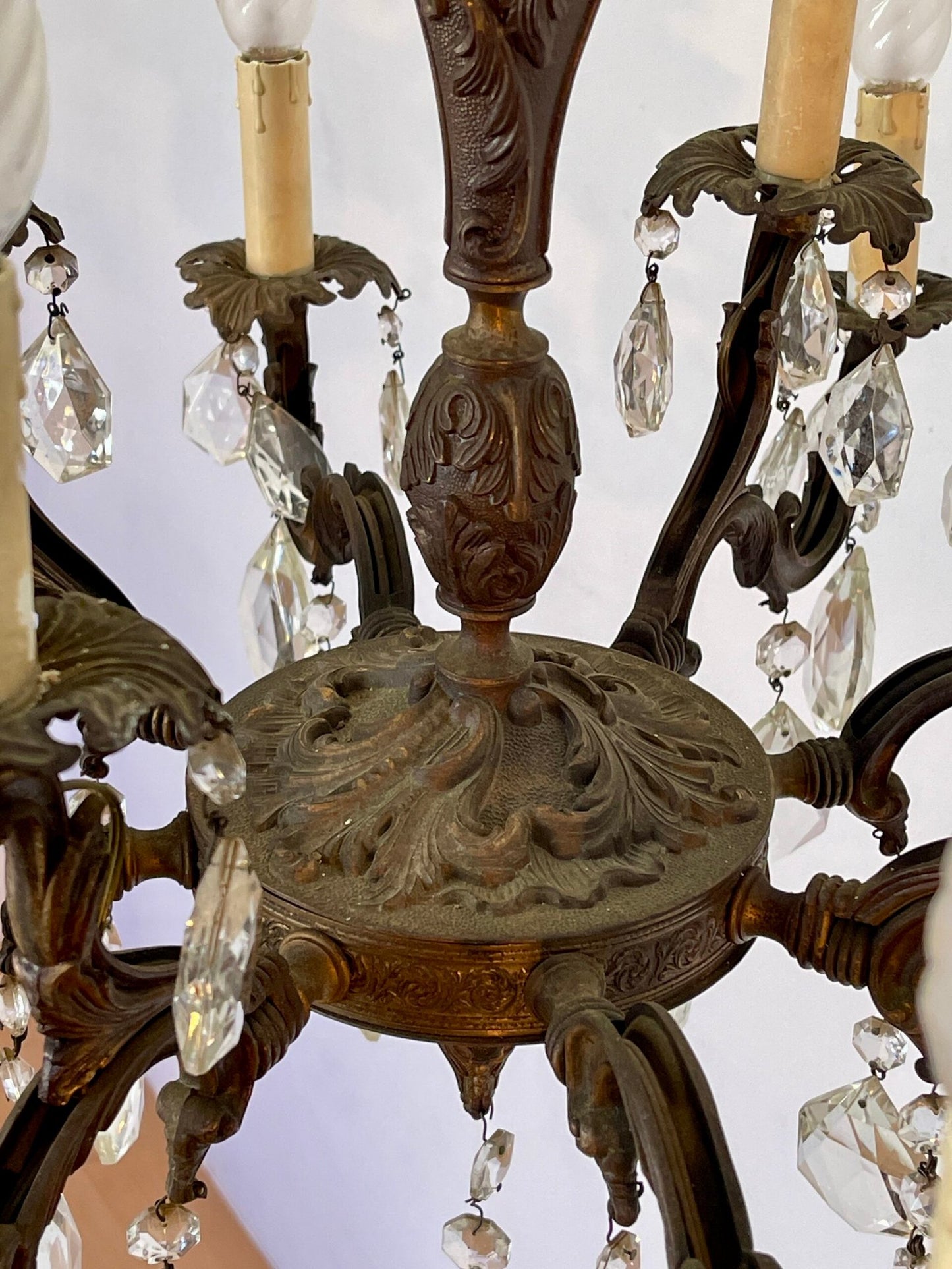 Elegante lampadario vintage in stile classico con Pendenti in Crystal