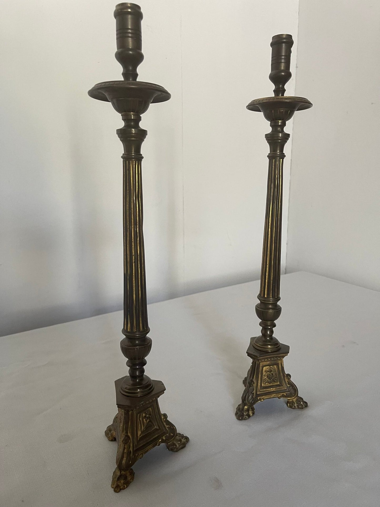 Coppia di Candelieri/Portaceri da altare o da tavolo