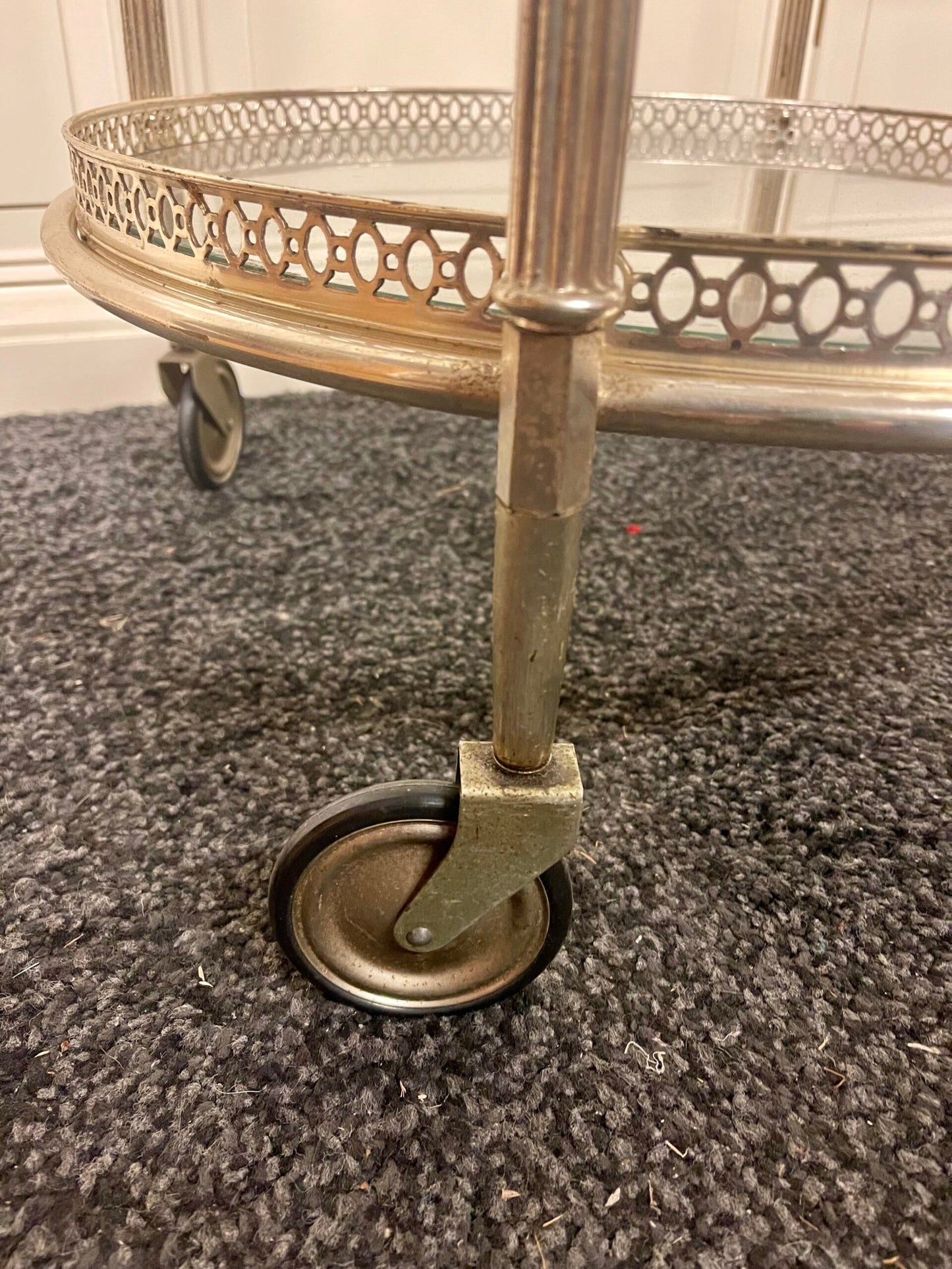 Carrello da tè/vassoio con ruote in metallo argentato e vetro