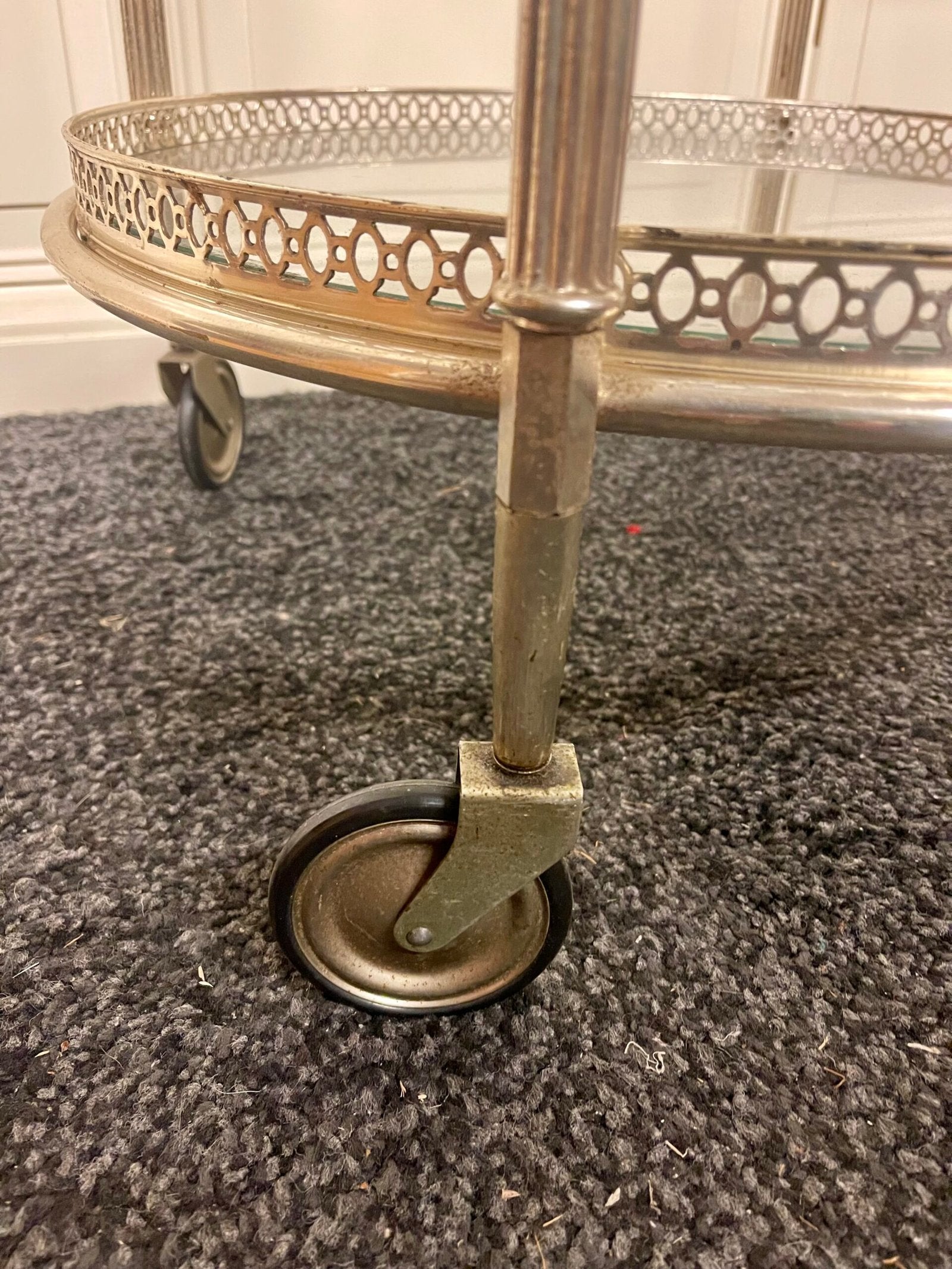 Carrello da tè/vassoio con ruote in metallo argentato e vetro