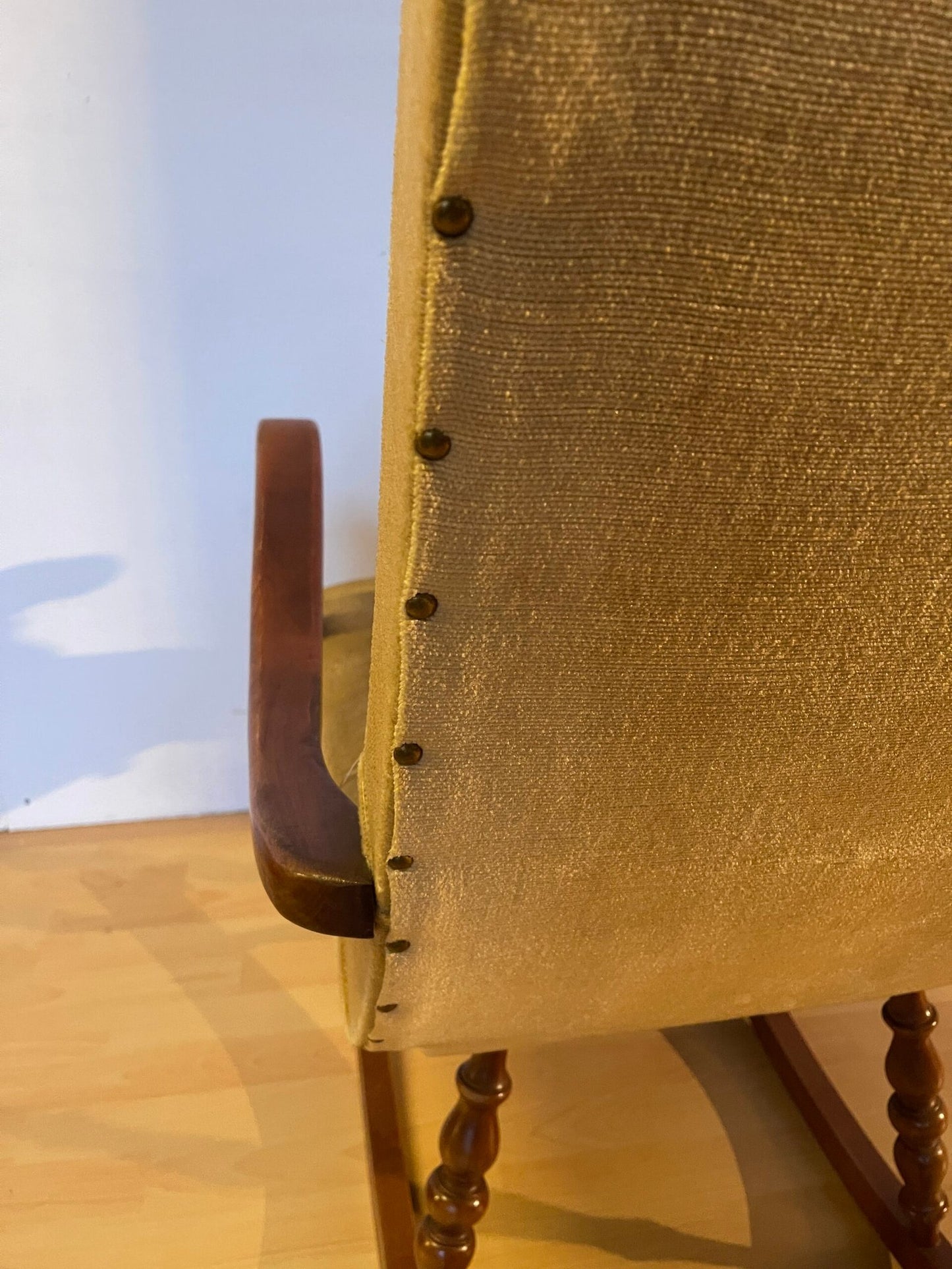 Confortevole sedia a dondolo vintage