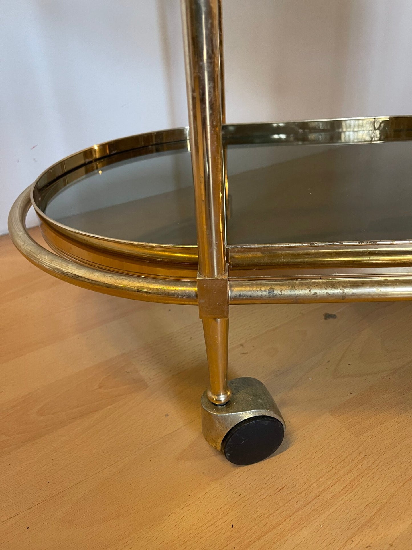 Carrello Bar vintage in Ottone - Design Ovale con Vetro Fumé