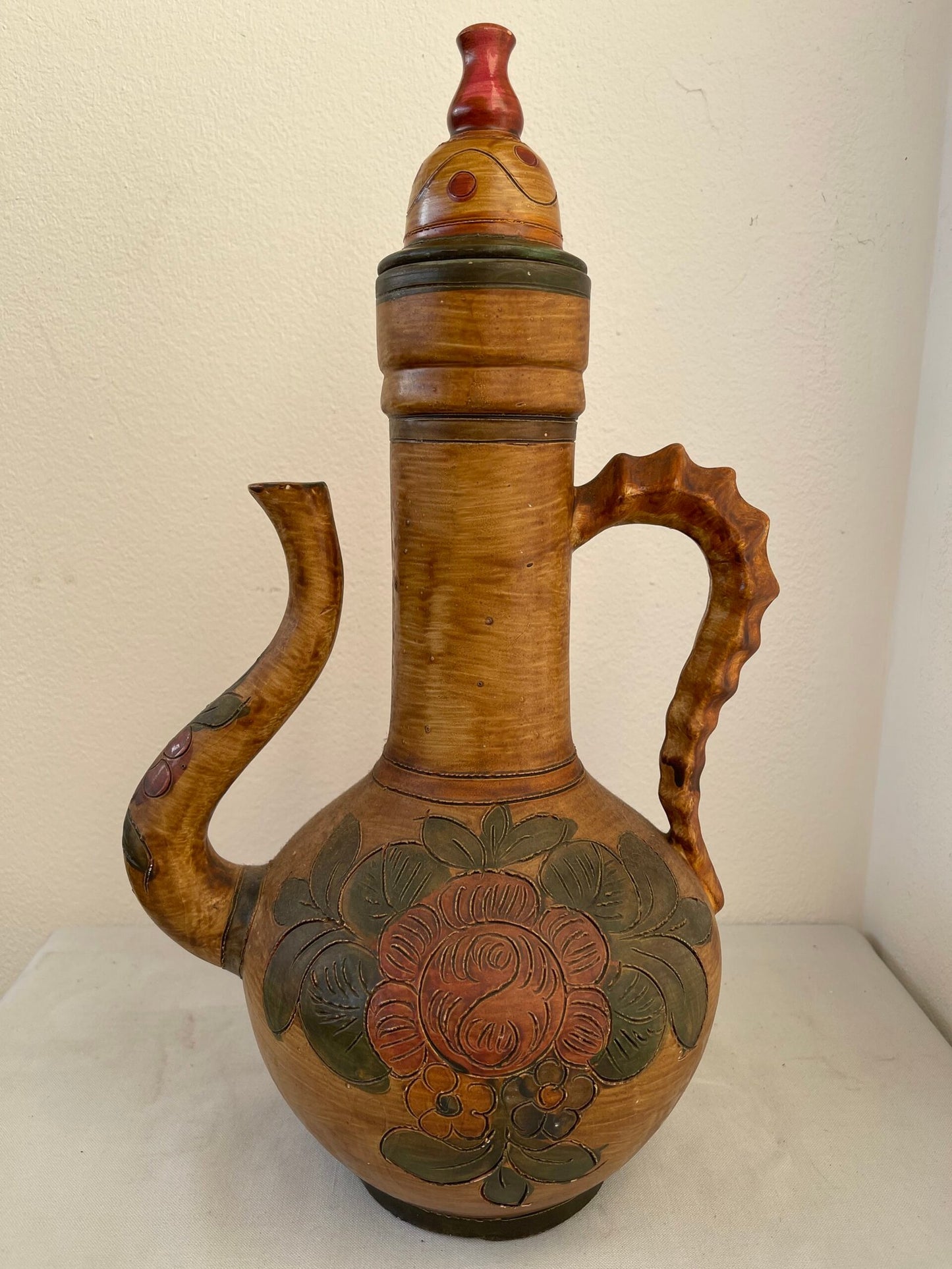 Brocca Decorativa in Terracotta Dipinta a Mano – Stile Rustico / Folk Art