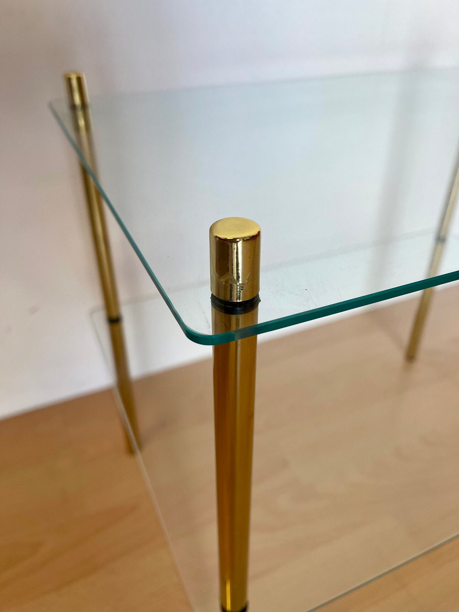 Tavolino / Mensola a due ripiani