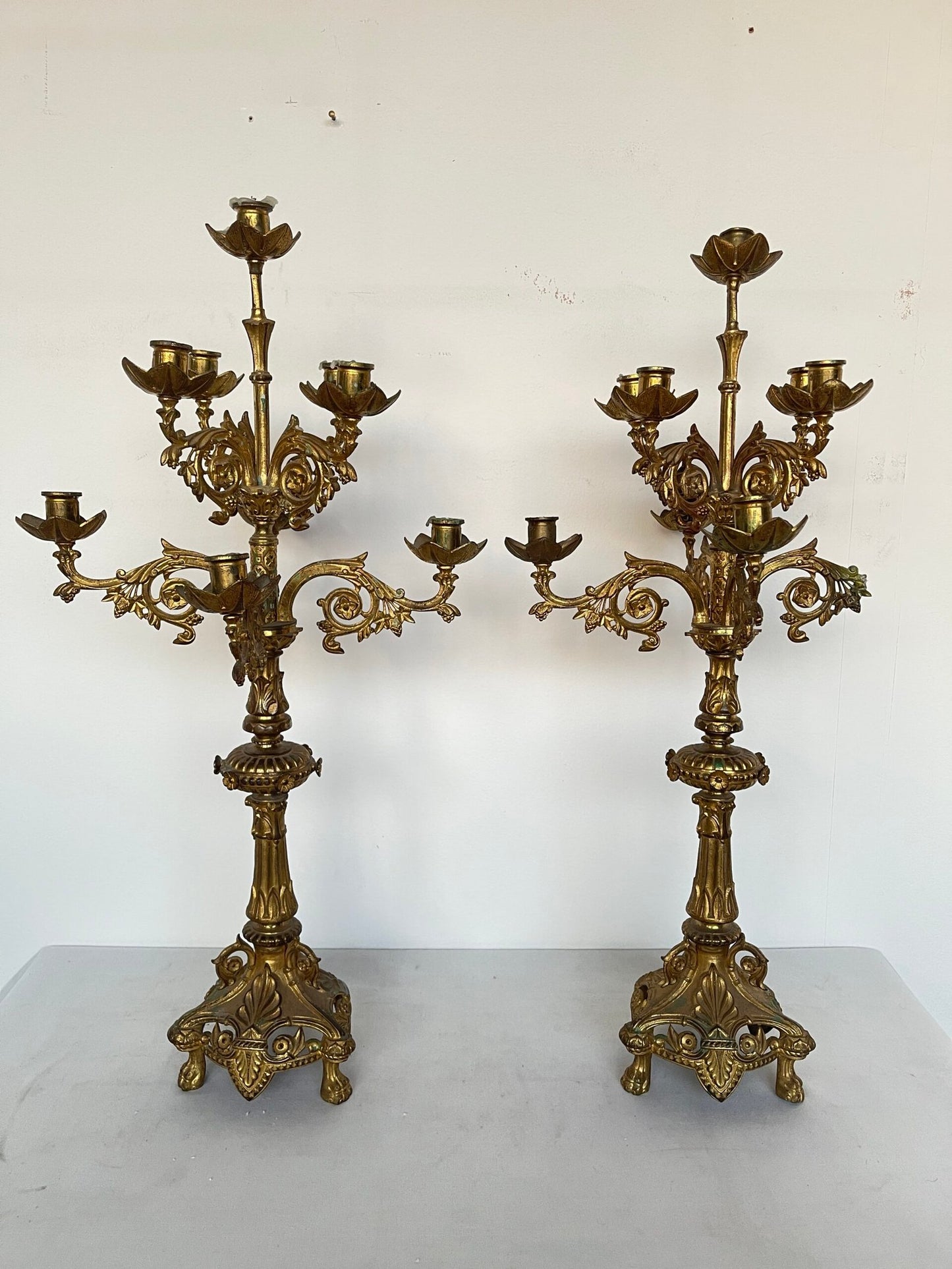 Coppia di Candelabri Antichi a 9 Fiamme in Bronzo Dorato - Stile Barocco