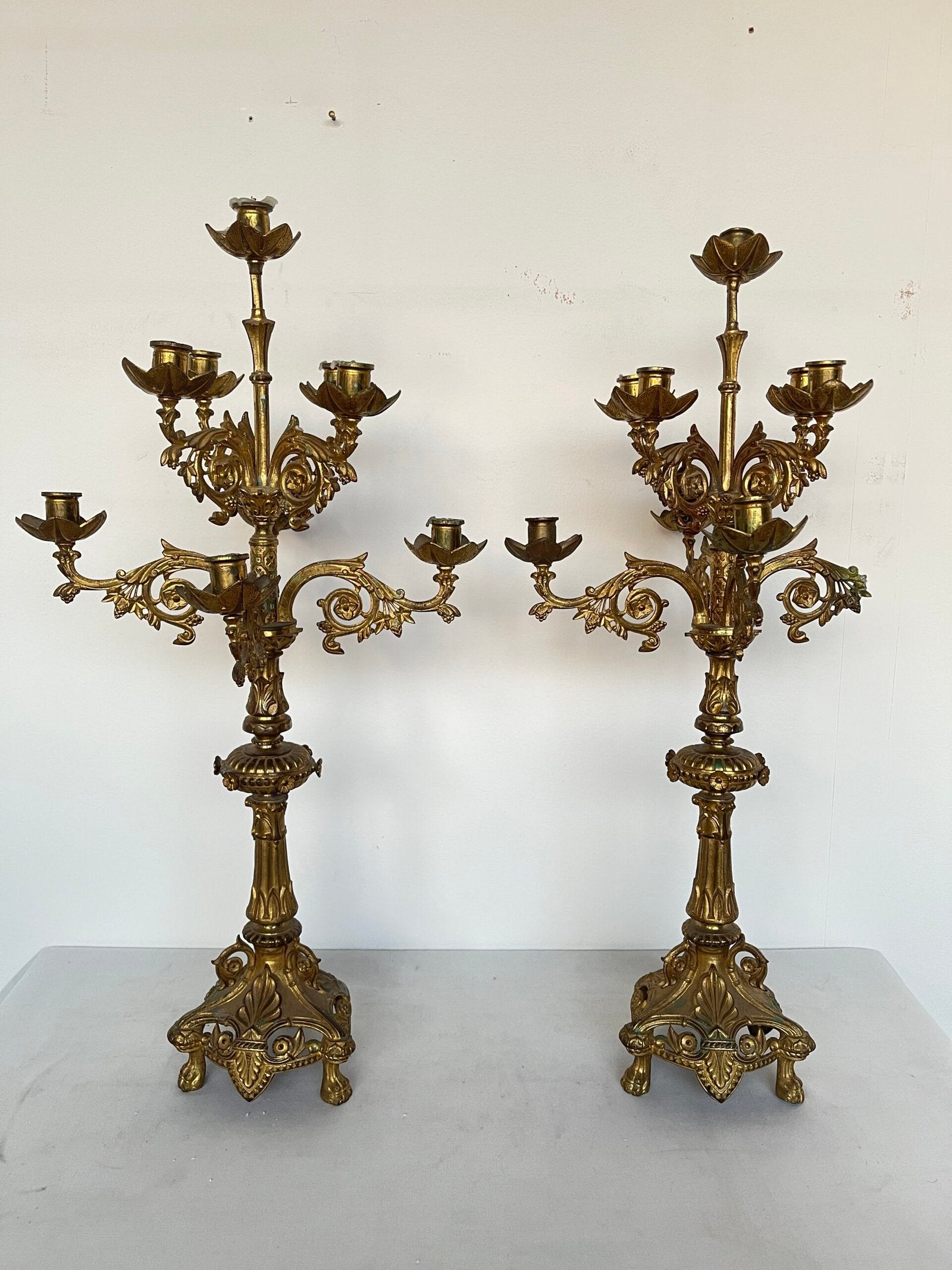 Coppia di Candelabri Antichi a 9 Fiamme in Bronzo Dorato - Stile Barocco