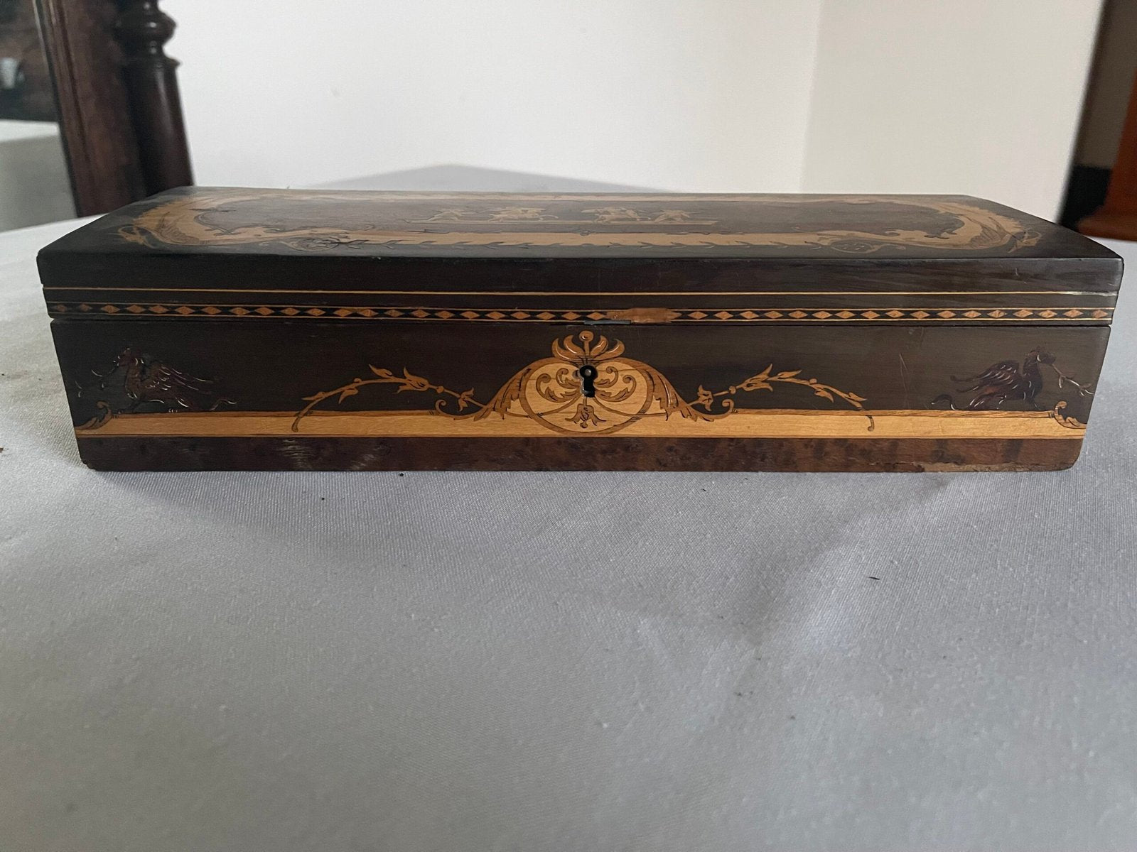 Cofanetto intarsiato stile Neoclassico