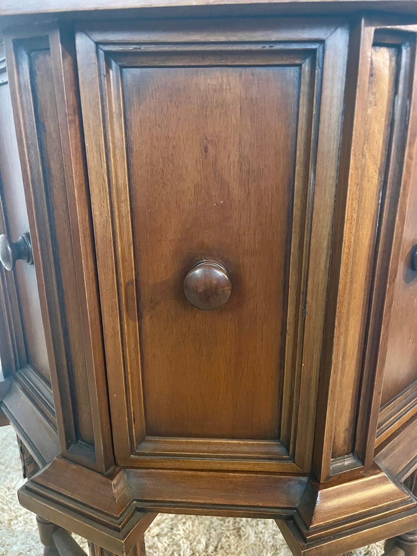 Tavolino Esagonale Vintage in Legno Massello con Antina Apribile