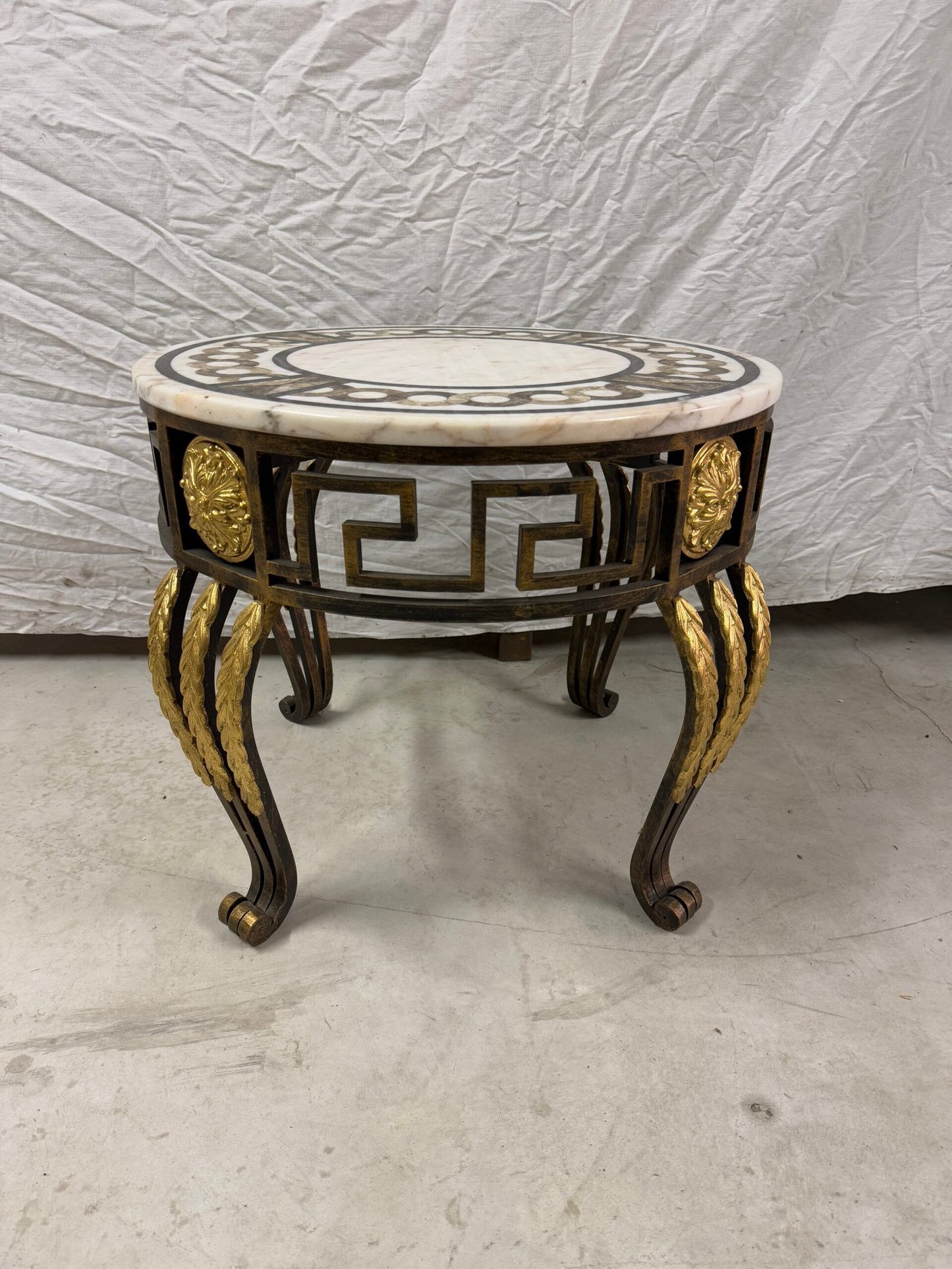 Tavolino Tondo in Ferro Battuto e Marmo