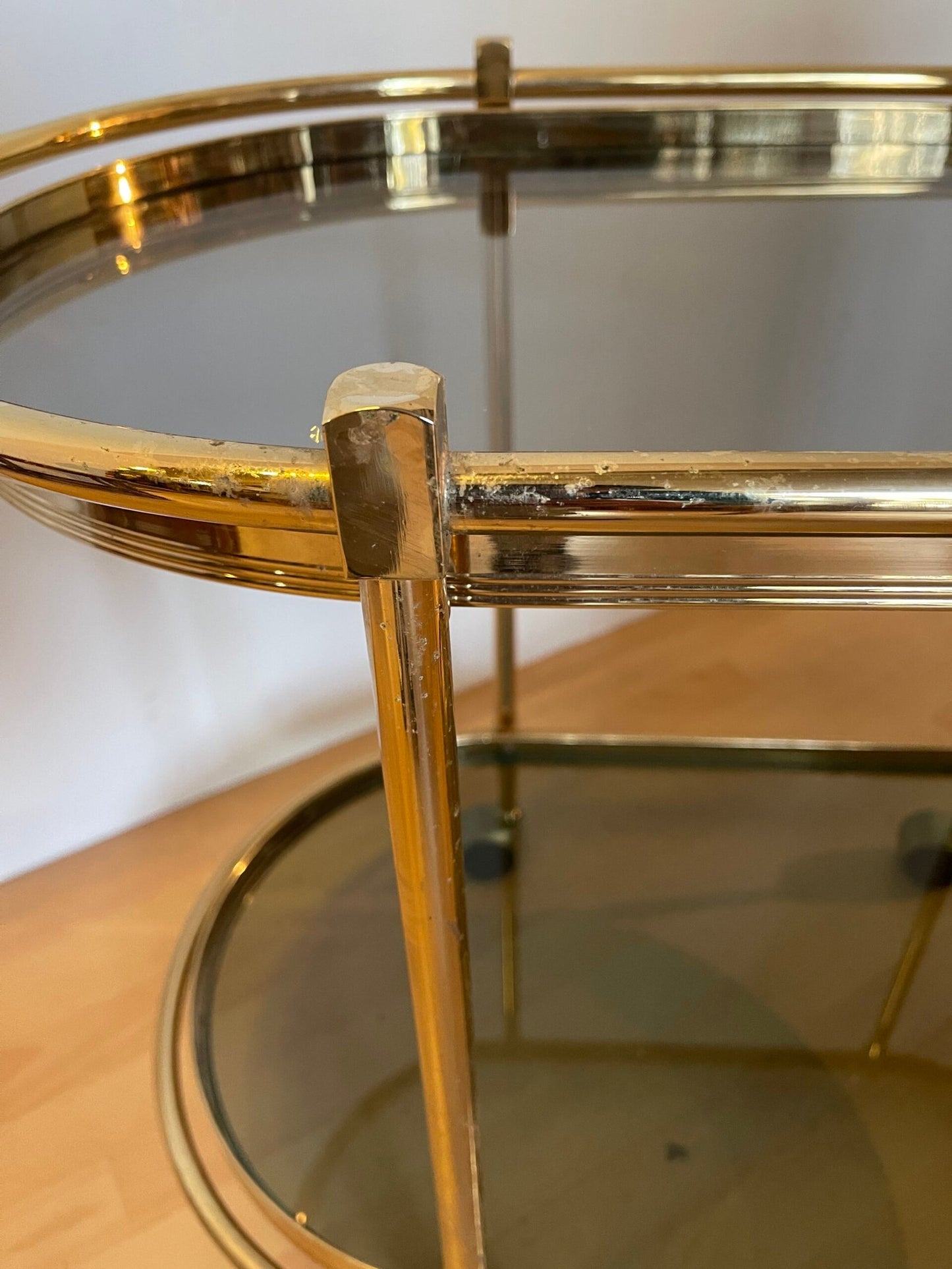 Carrello Bar vintage in Ottone - Design Ovale con Vetro Fumé