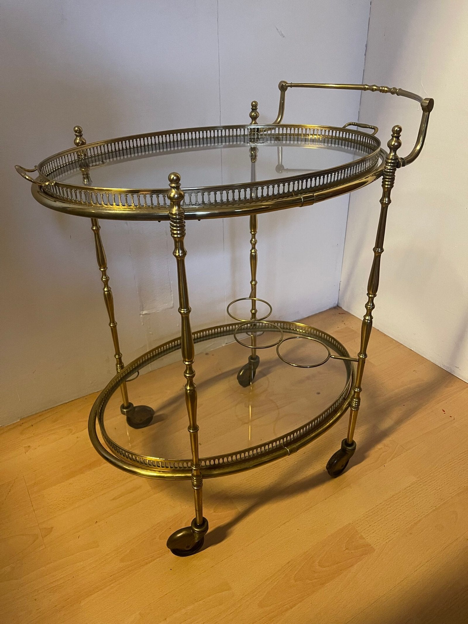 Carrello bar vintage in ottone e vetro