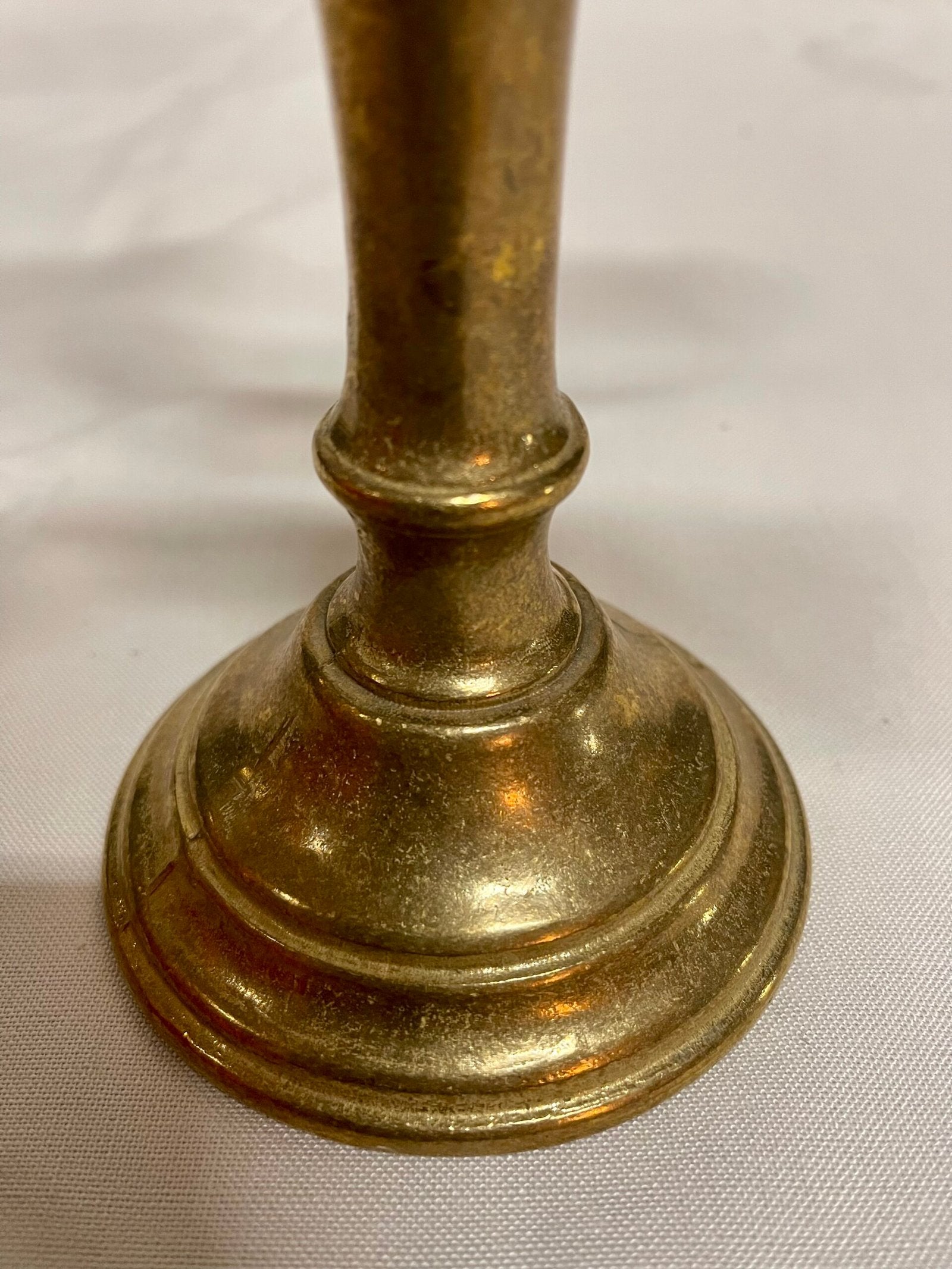 Coppia di candelabri in bronzo XX secolo italiana