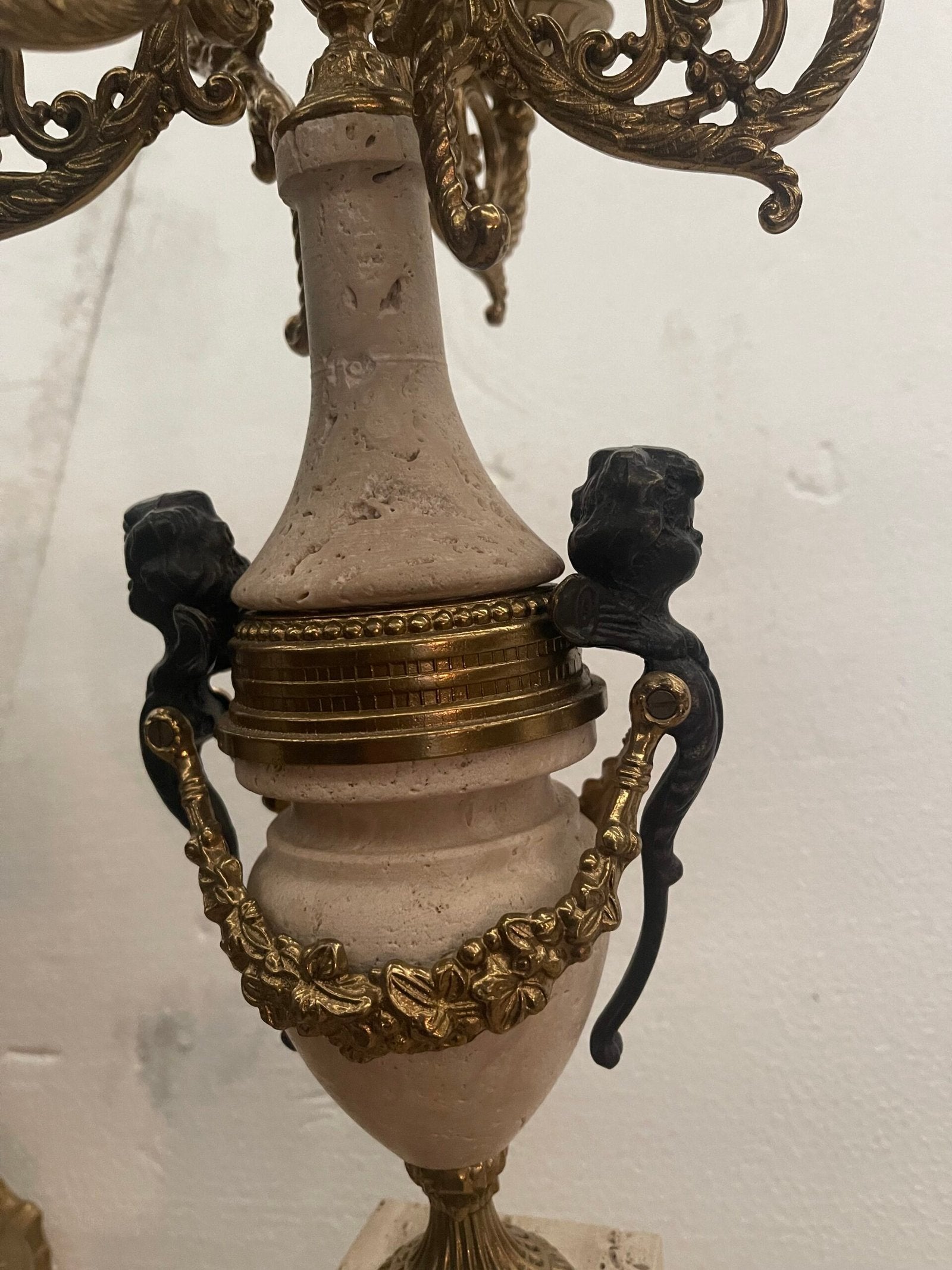 Maestoso Trittico da Camino a Bronzo Dorato e Marmo