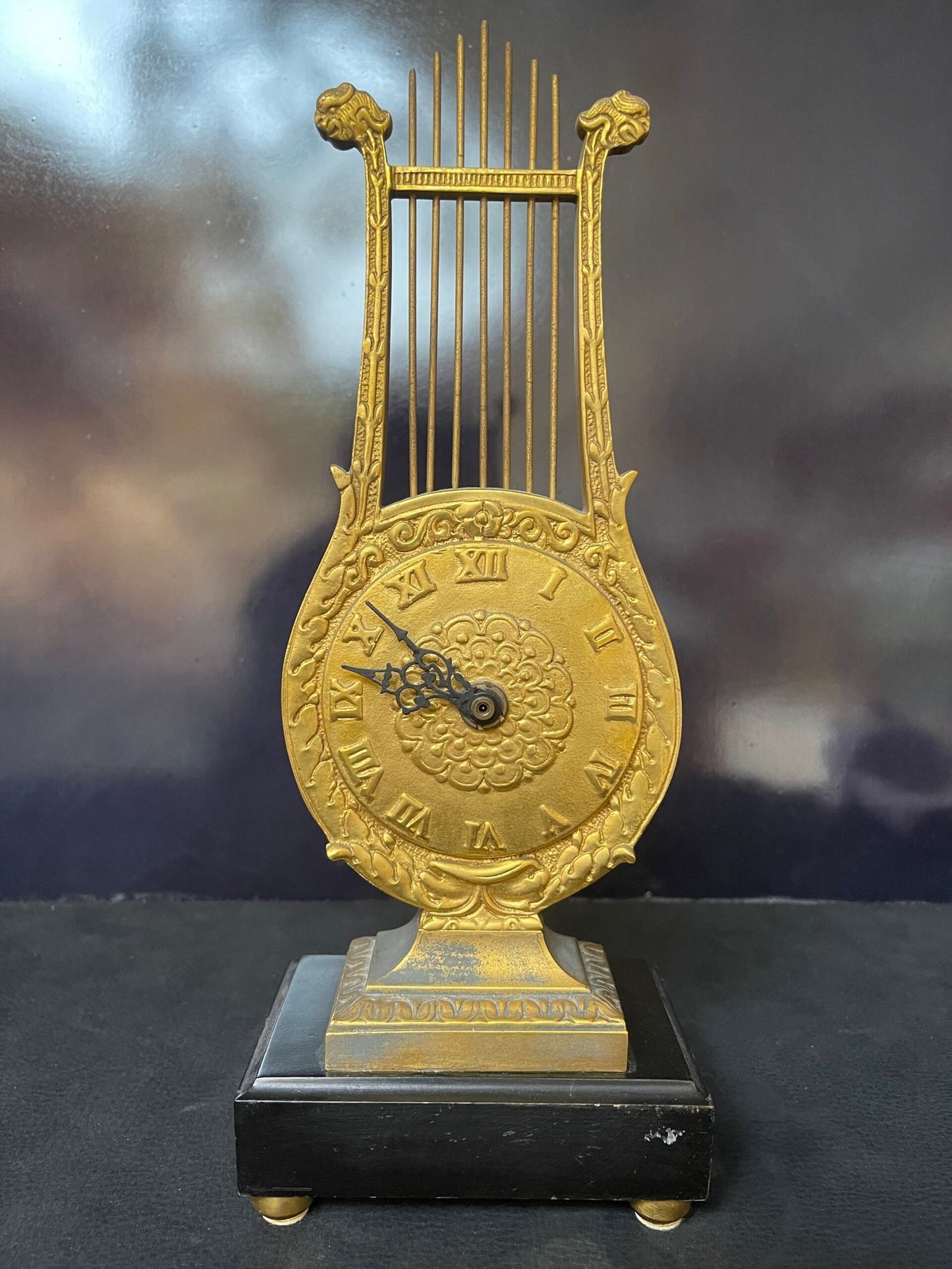 Orologio “a lira” in stile Impero