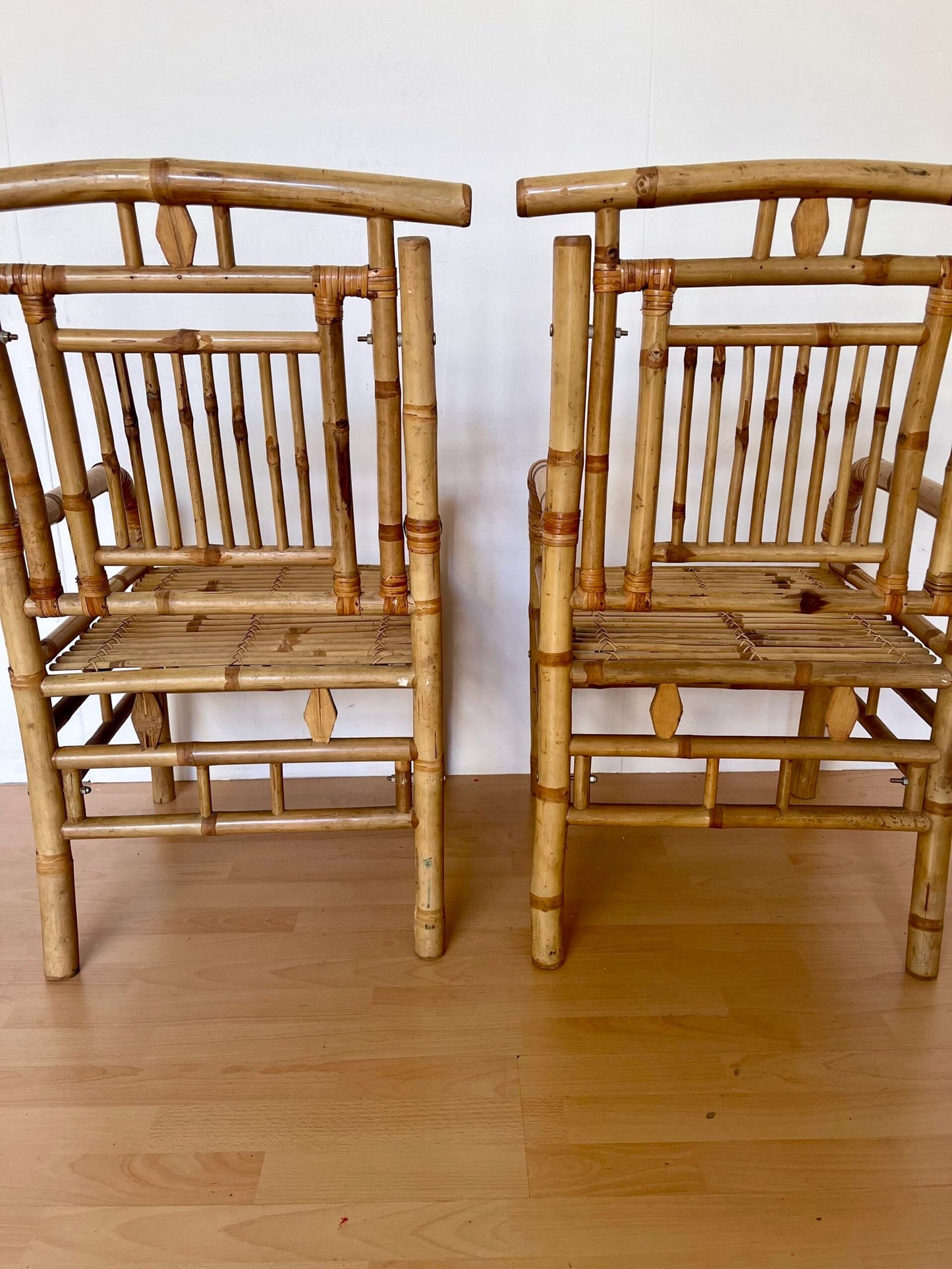 Coppia di sedie vintage in bambù intrecciato