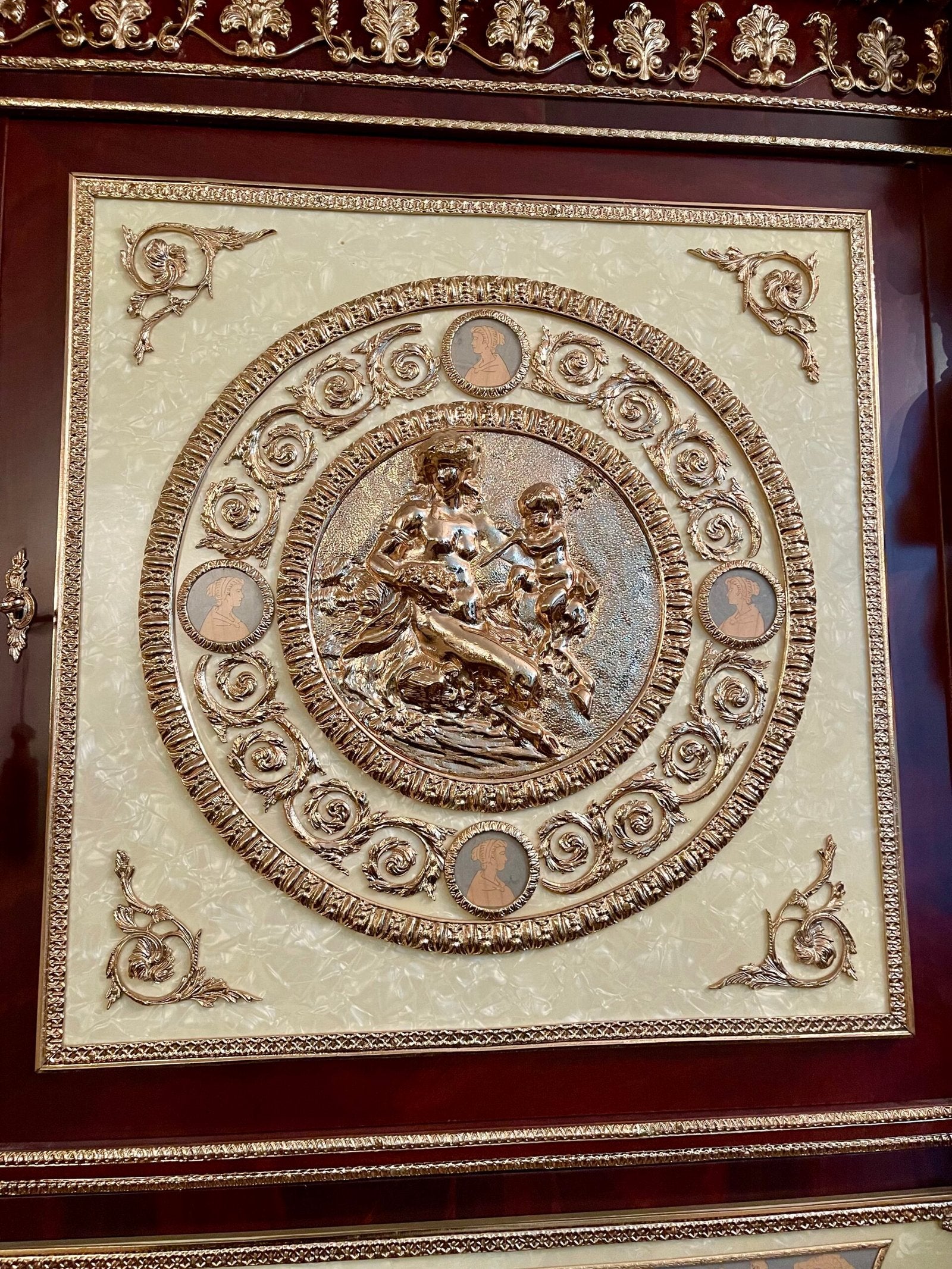 Cabinetto da Monetieri Maria Antonietta – Eleganza e Raffinatezza del XX Secolo