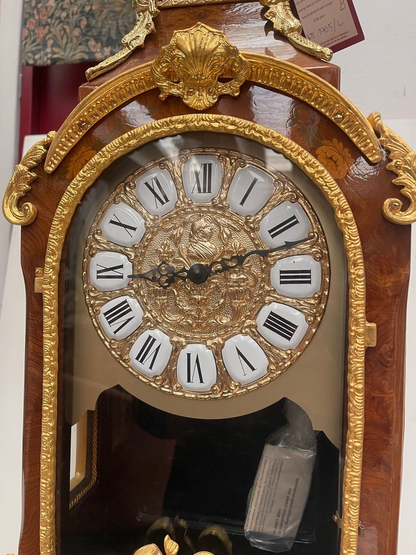 Maestoso Orologio a Colonna Intarsiato con Statua - Stile Luigi XV/Transizione