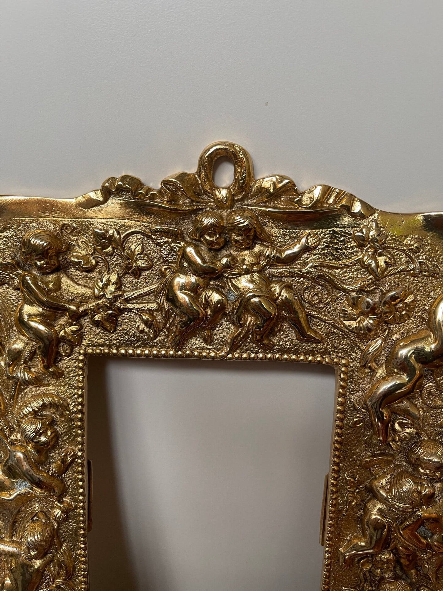 Cornice Barocca "Danza di Putti"