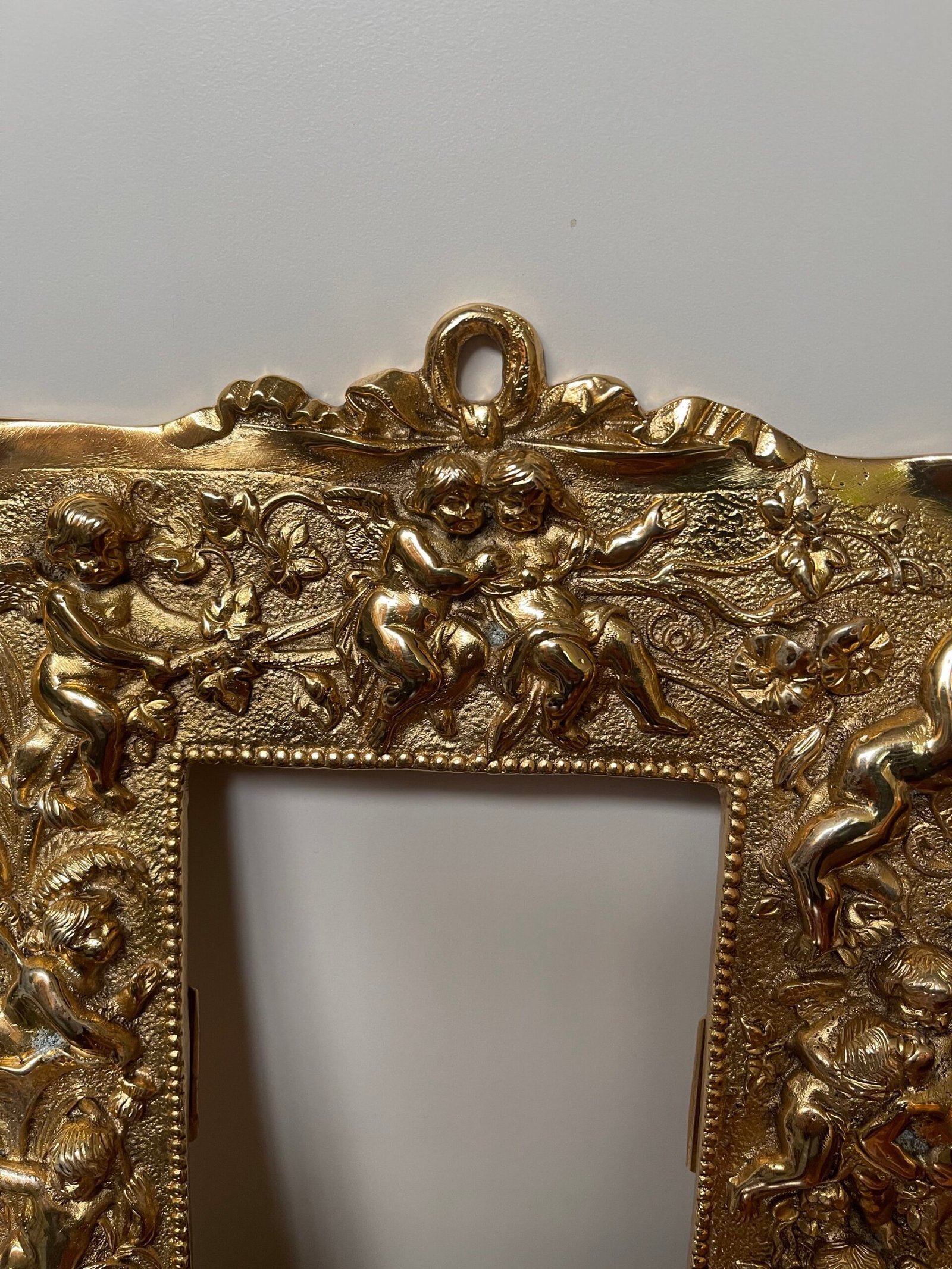 Cornice Barocca "Danza di Putti"