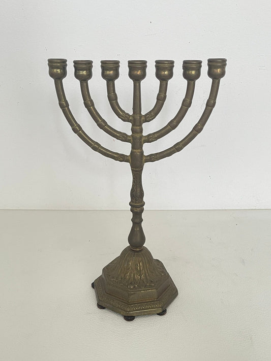 Candelabro a 7 Bracci in Ottone - Stile Classico e Raffinato