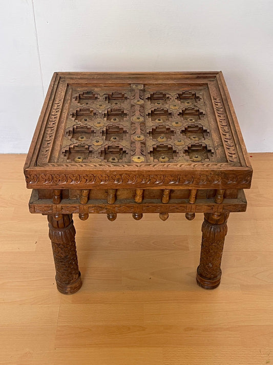 avolino etnico intagliato in legno massello con inserti in ottone