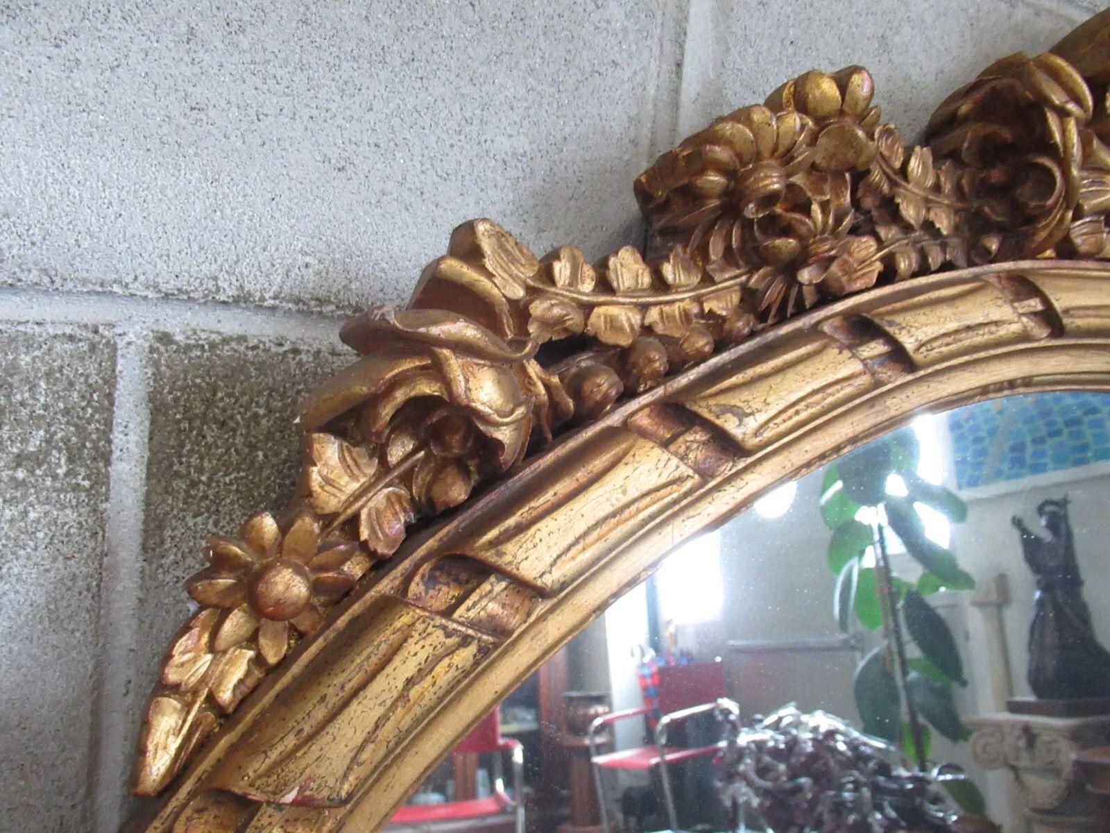 Specchio grande in legno intagliato dorato stile barocco, XIX secolo