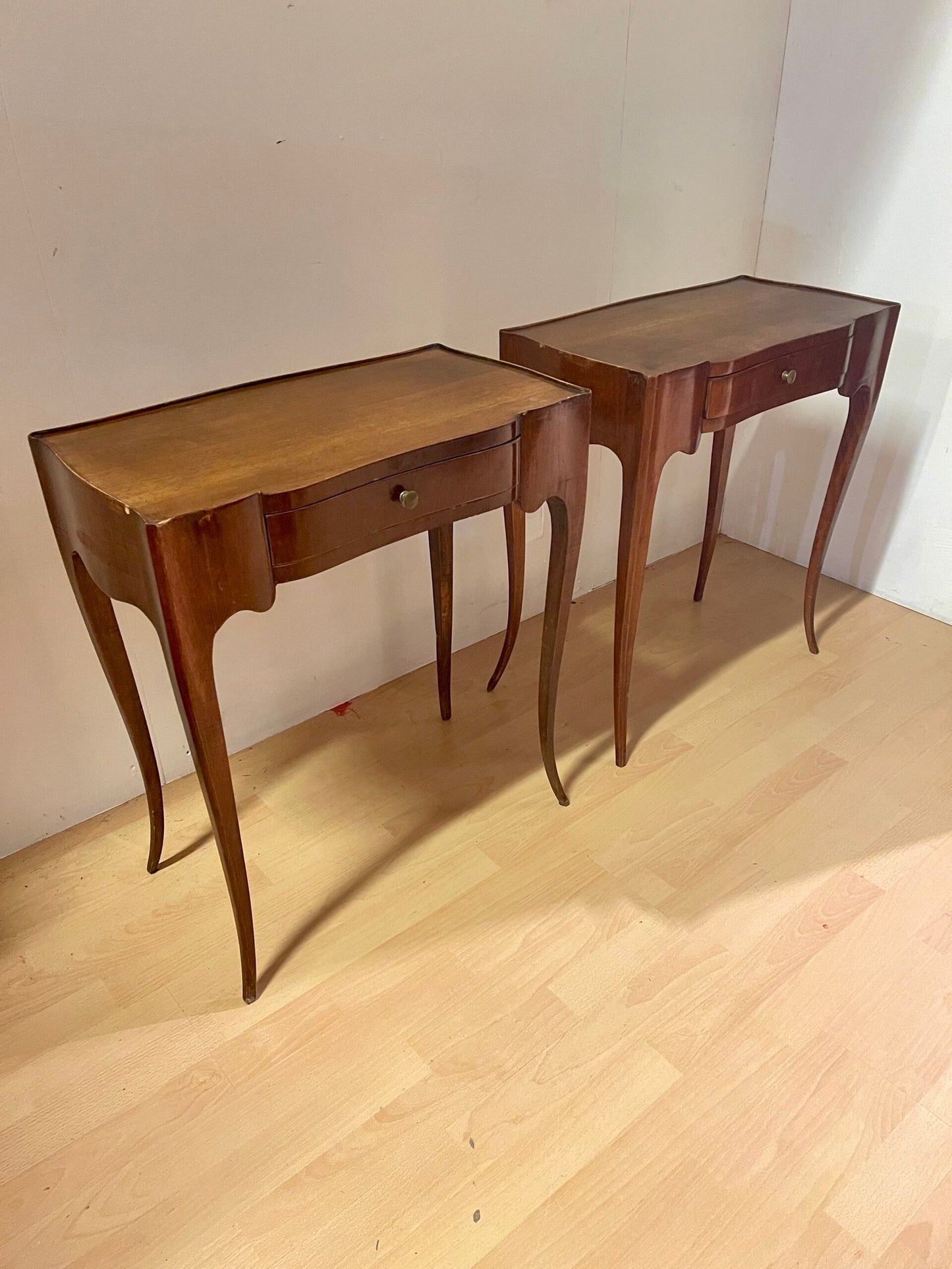 Coppia di consolle Luigi XV - Eleganza senza tempo