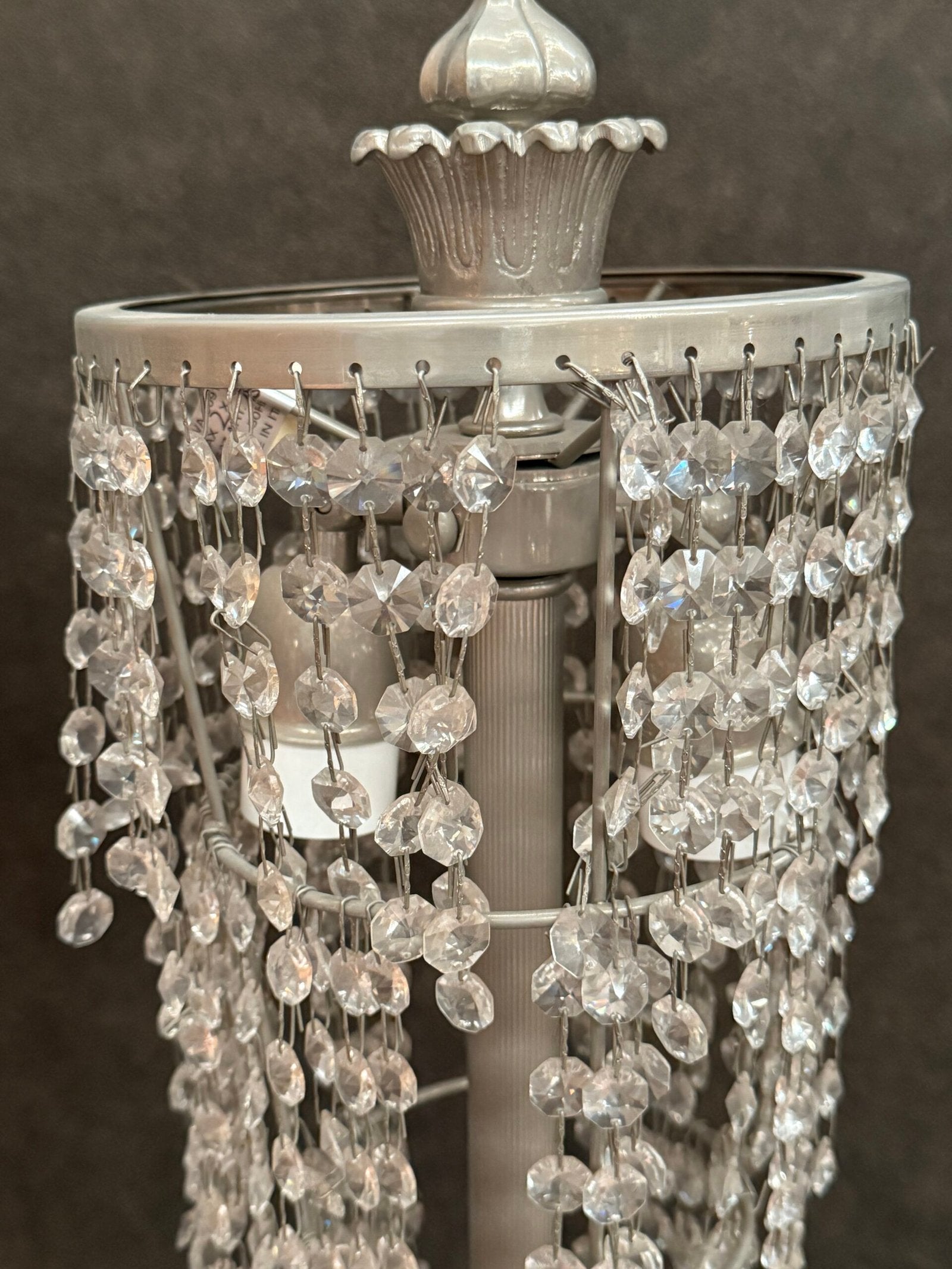 La lampadari elegante in stile classico italiano anni 80