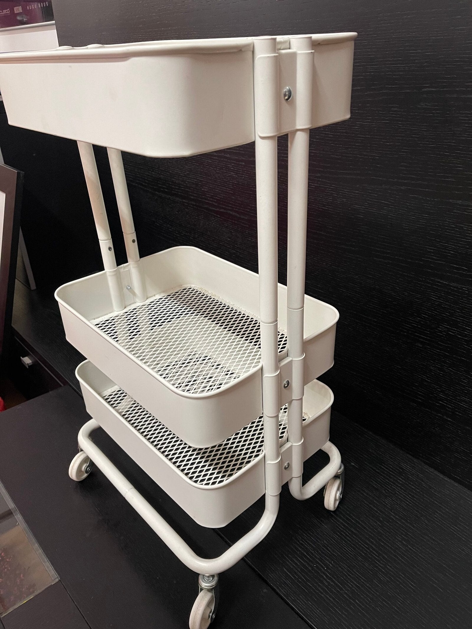 Carrello portaoggetti bianco