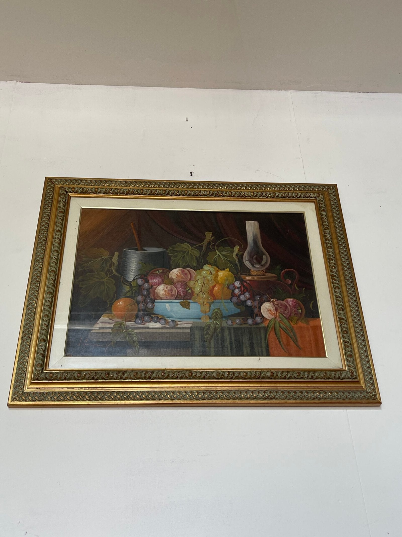 Quadro Natura Morta con Frutta e Oggetti d’Epoca – Cornice Dorata Antica