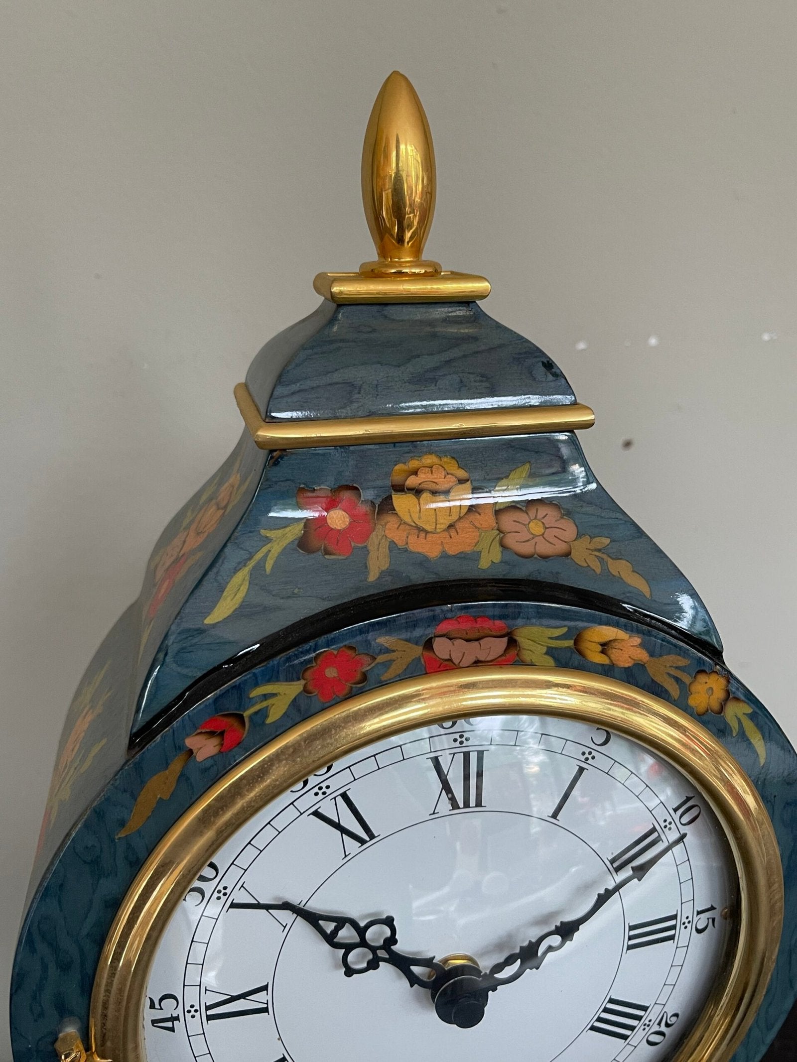 orologio da tavolo «Neuchatel» Con Pendolo e Decori Floreali