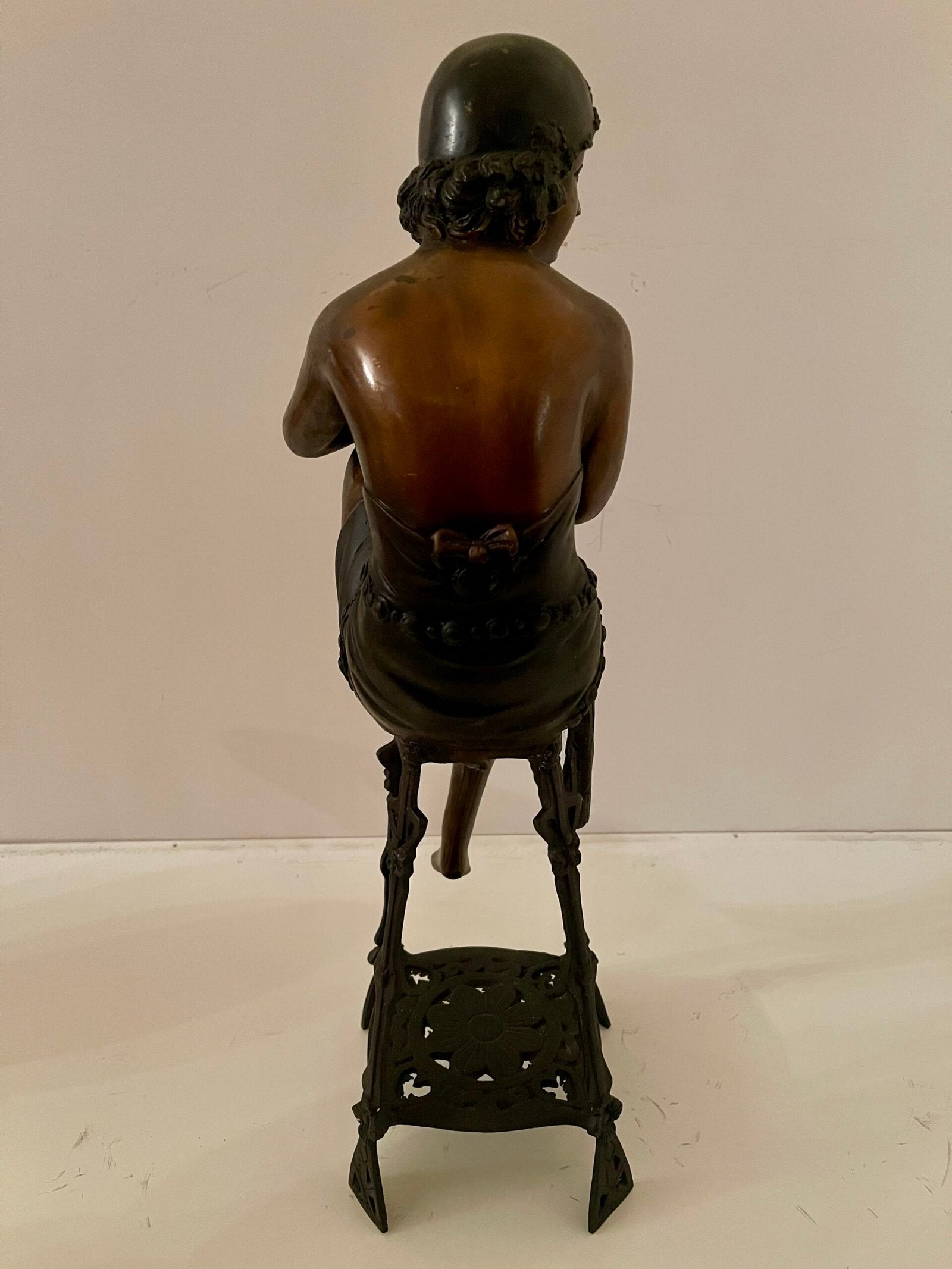 «La Coppa del Piacere», Scultura in stile Art Déco