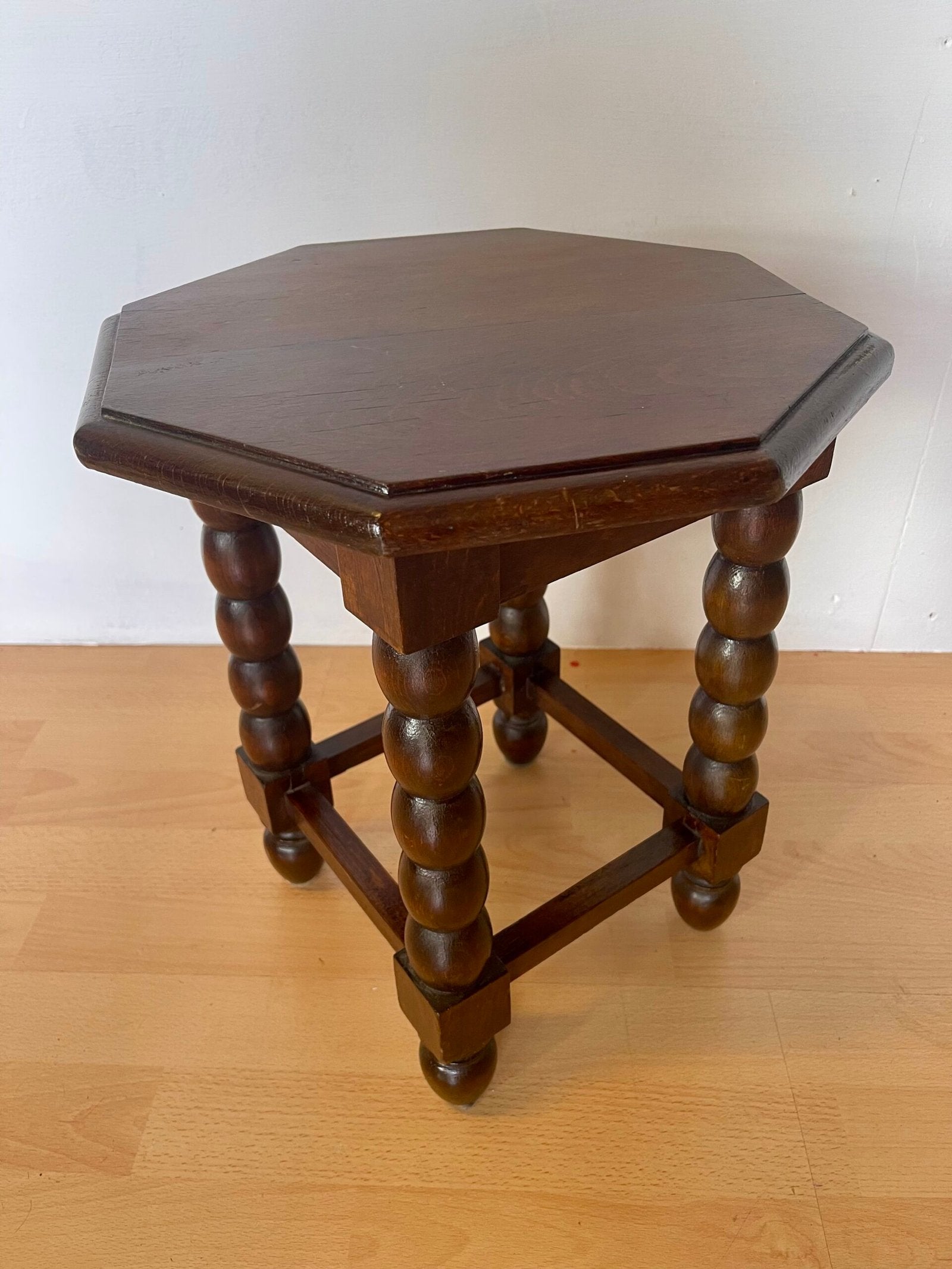 Tavolino esagonale da appoggio